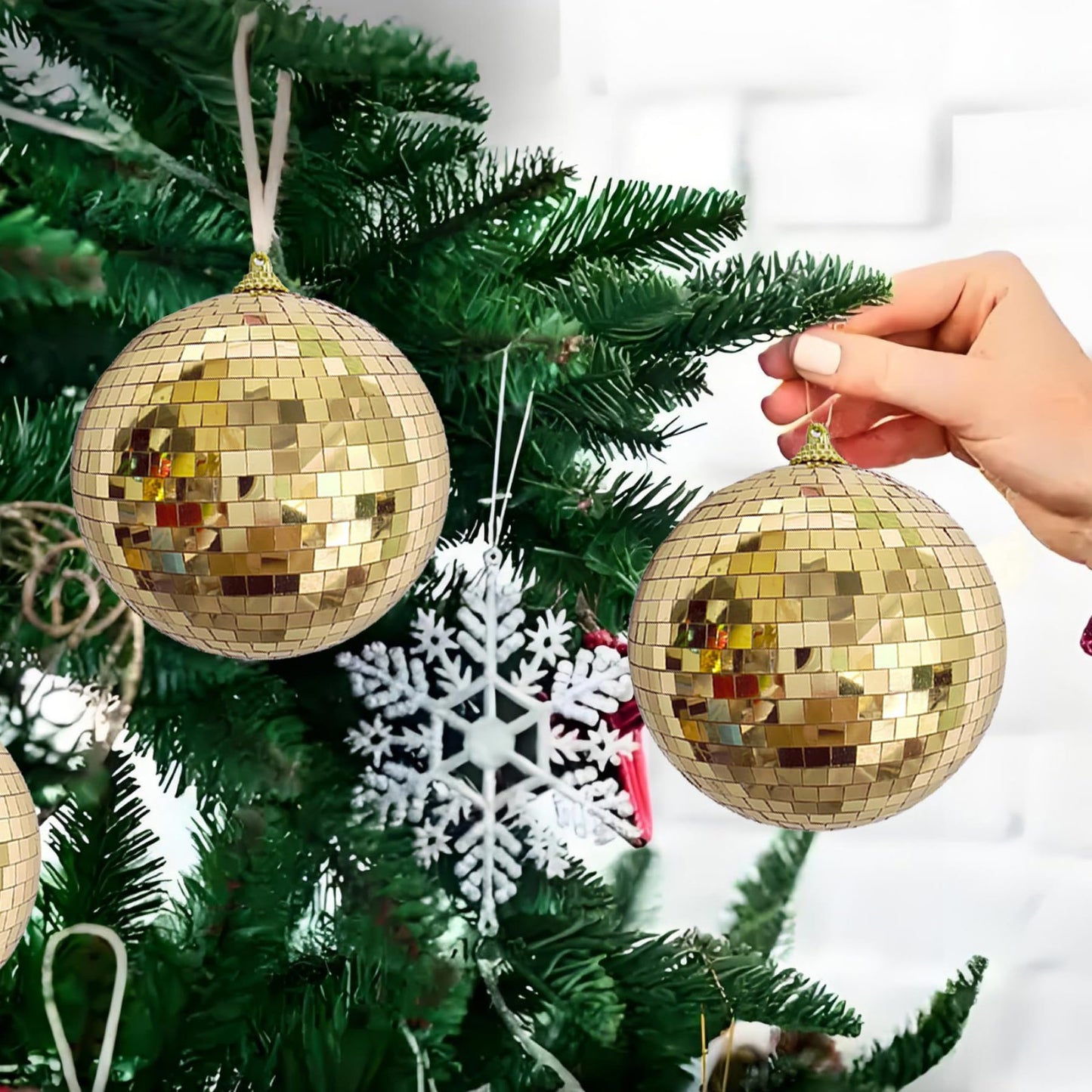 ZHANYIGY 4Pcs Christmas Balls Ornaments for Xmas Tree - Shatterproof Christmas Ball Xmas Tree Decorations Hanging Ball Gold PET 4in x 4 Pack