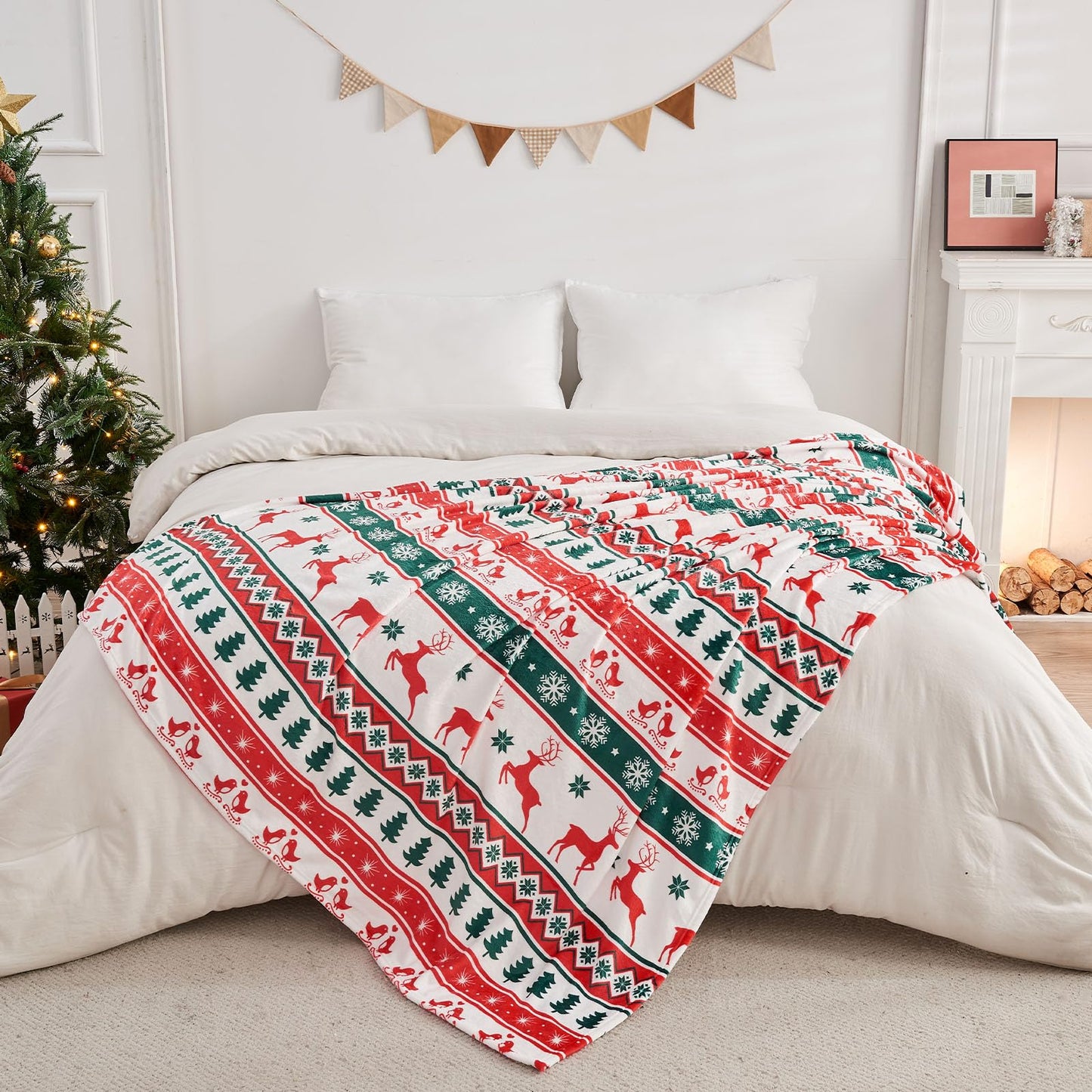 Gogreen Cozy Blanket Printed Twin Christmas Blanket - 300 GSM Fleece for Home Decoration, Ultra Soft Microfiber (Twin - 60" x 80") - E