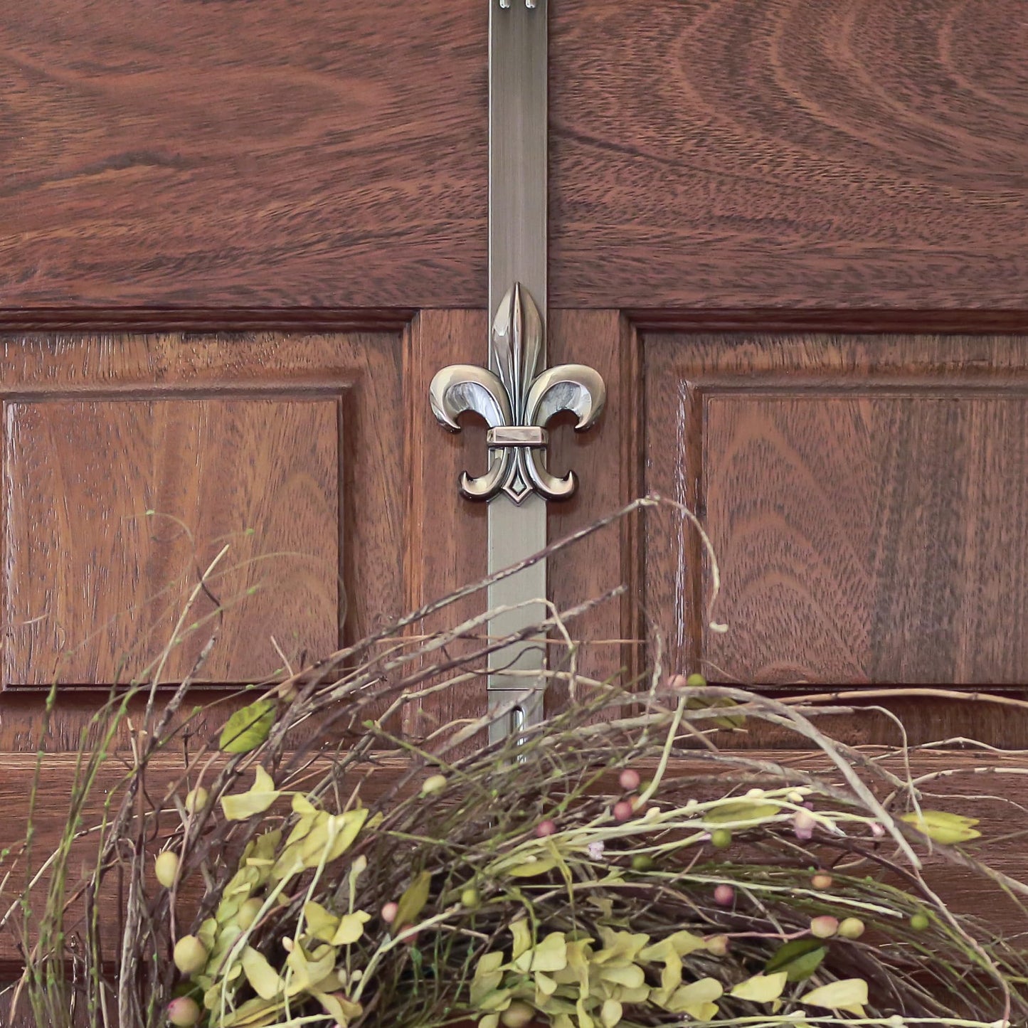 Haute Decor Adjustable Length Wreath Hanger with Removable Icon (Oil-Rubbed Bronze - Fleur De Lis) - Metal Over The Door Wreath Hanger for Front, Back, Interior Doors