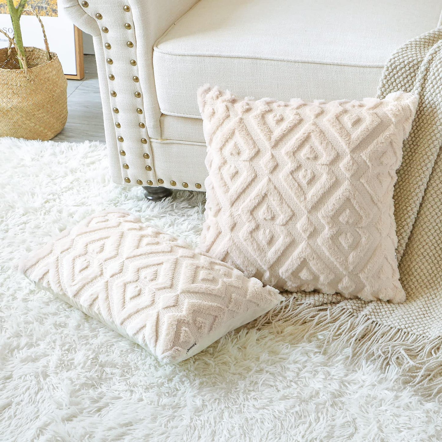 Artscope Pack of 2 Soft Plush Short Wool Velvet Decorative Throw Pillow Covers Luxury Style Cushion Covers European Pillow Shell for Sofa Bedroom Diamond Shape Cream Beige, 16x24 Inch
