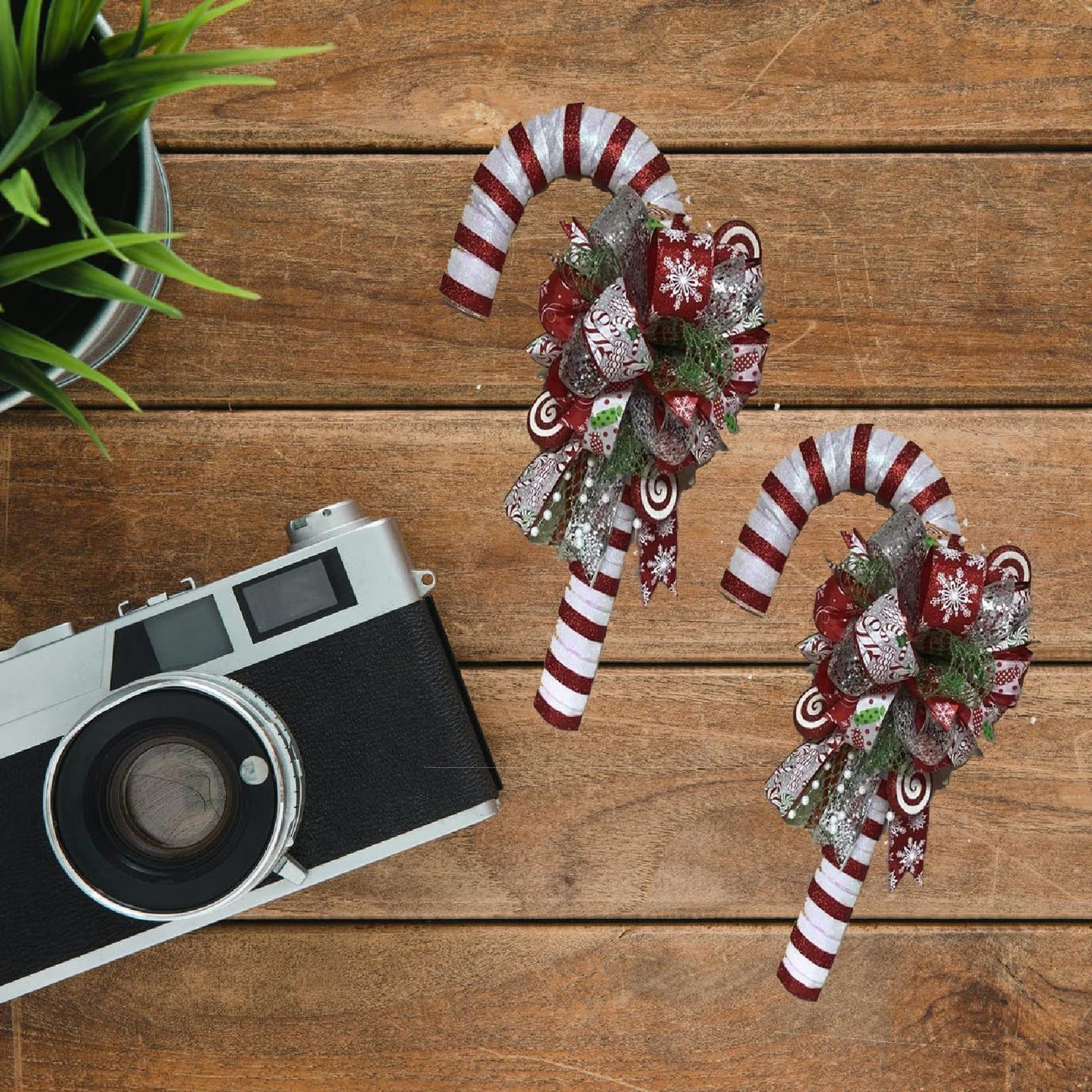 SOHAIL Candy Cane Shaped Wire Wreath Frame,Metal Floral Flower Wreath Frames Form J Letter Making Rings for DIY Christmas New Year Party Home Outdoor Ornaments Decor (16 inch,2PCS)
