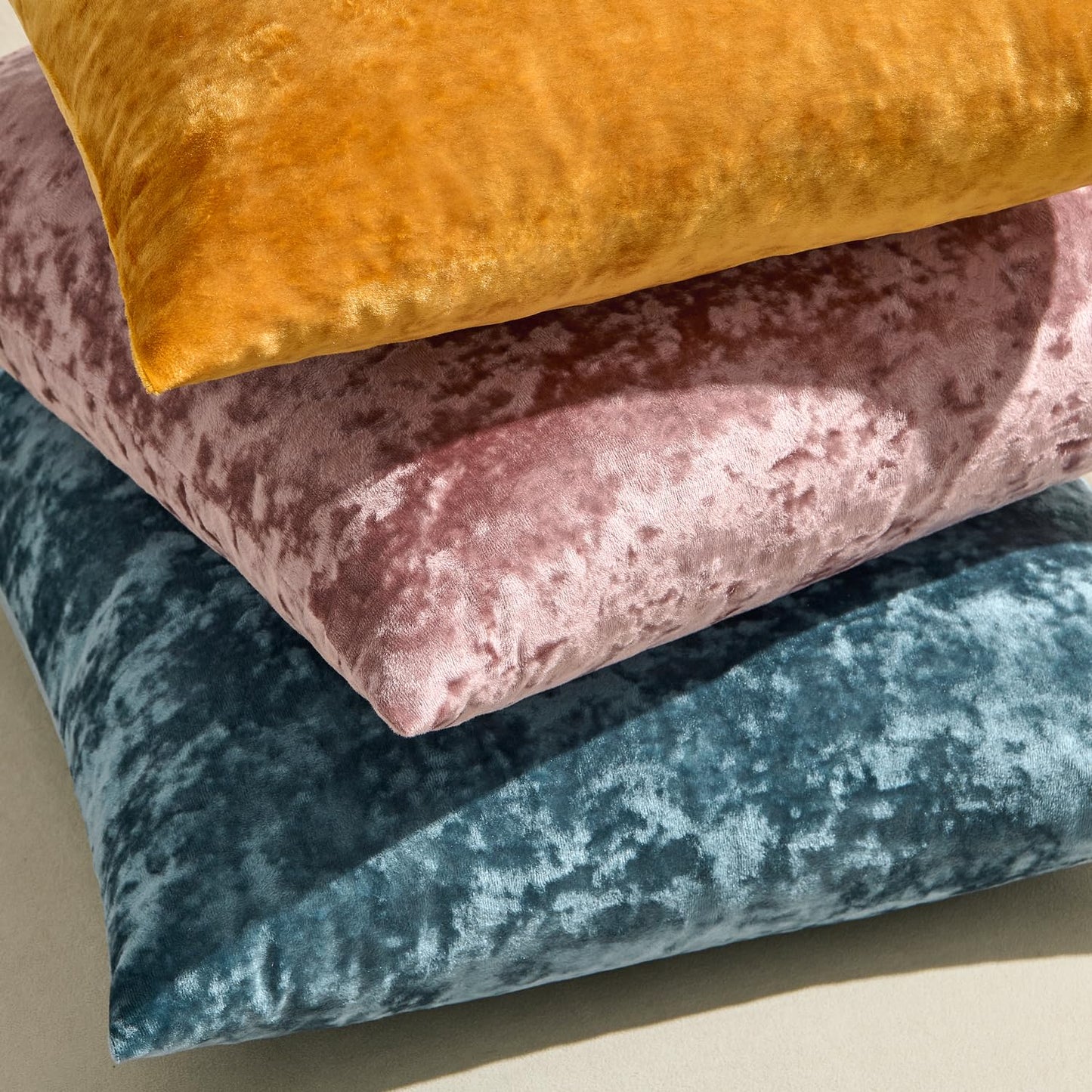 MIULEE Velvet Throw Pillow Covers Set of 2, Soft Neutral Decorative Valentine Spring Pillow Cases with Luxurious Textured Cushion Covers for Home Decor Couch Sofa Bed,Dusty Rose Pink 18x18 inch