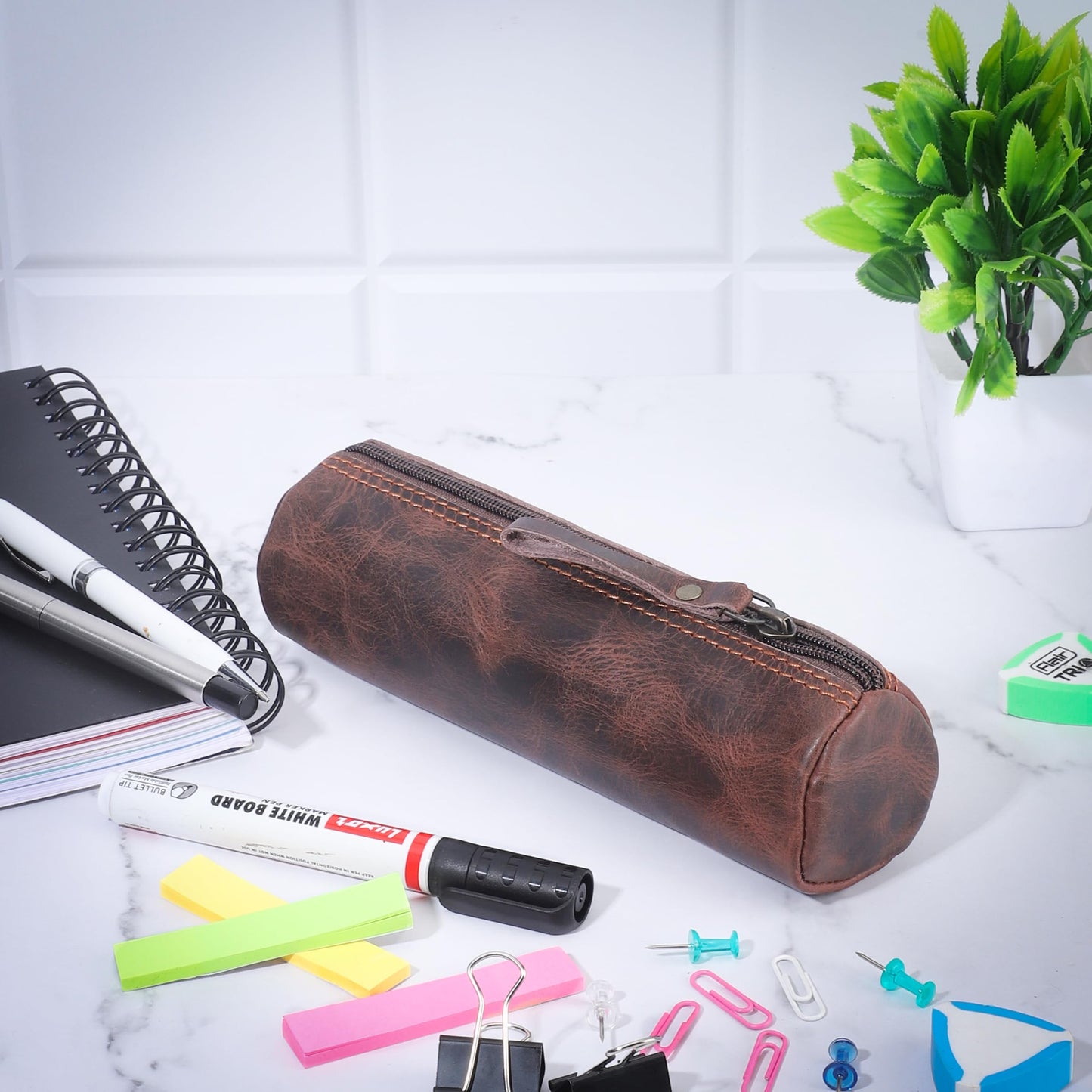 CestAntiQ Round Leather Zipper Pencil Case – Full Grain Handmade Pen, Marker & Sketch Pouch, Compact Tube-Shaped Organizer for Office & Travel, Premium Small Tool Holder for Adults – Brown