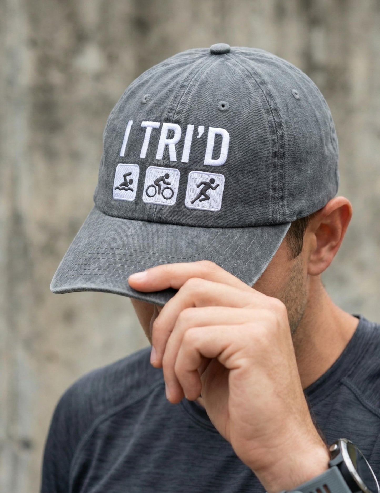 InnoBeta Triathlon Gifts, Triathlon Hat for Men Women for Christmas, Birthday, Adjustable Embroidered Baseball Cap Gray