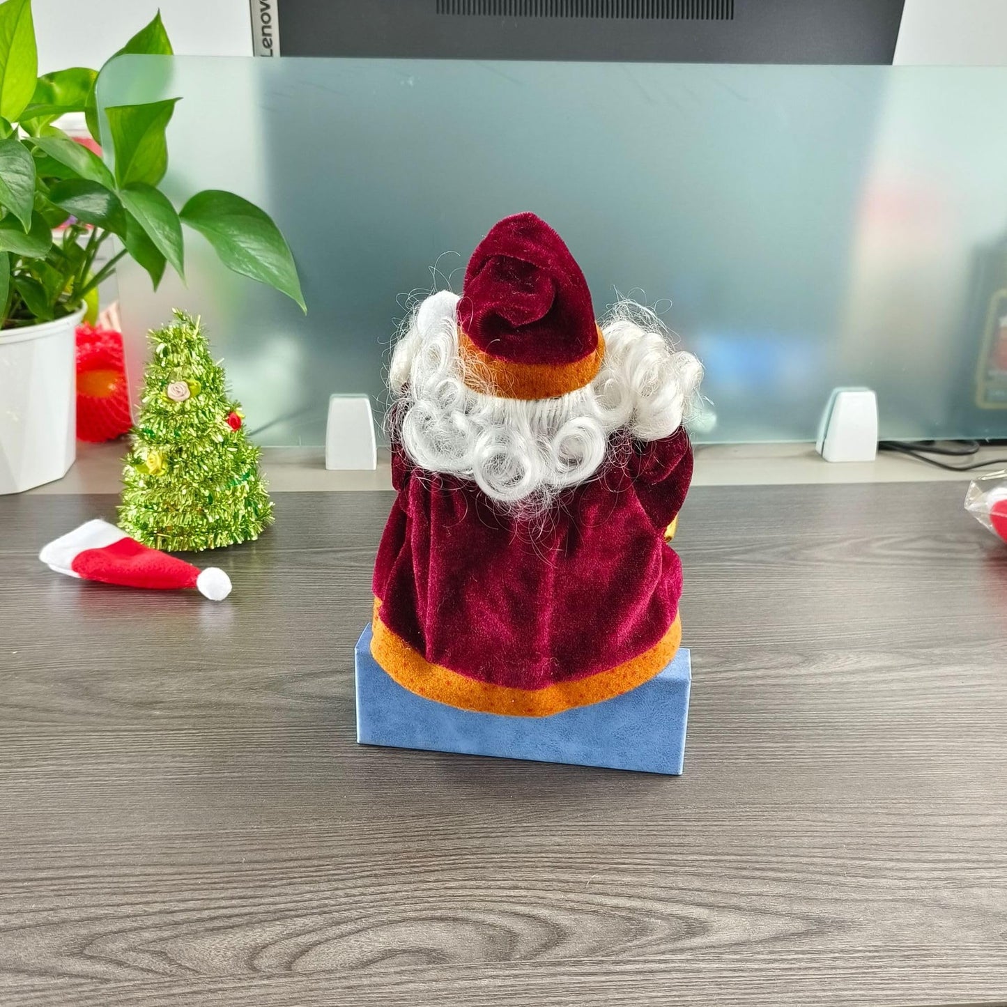 ITODA Christmas Plush Decor Dolls Sitting Shelf Santa Claus Figurine Holiday Xmas Party Flexible Ornaments Stuffed Decor for Home Office Table