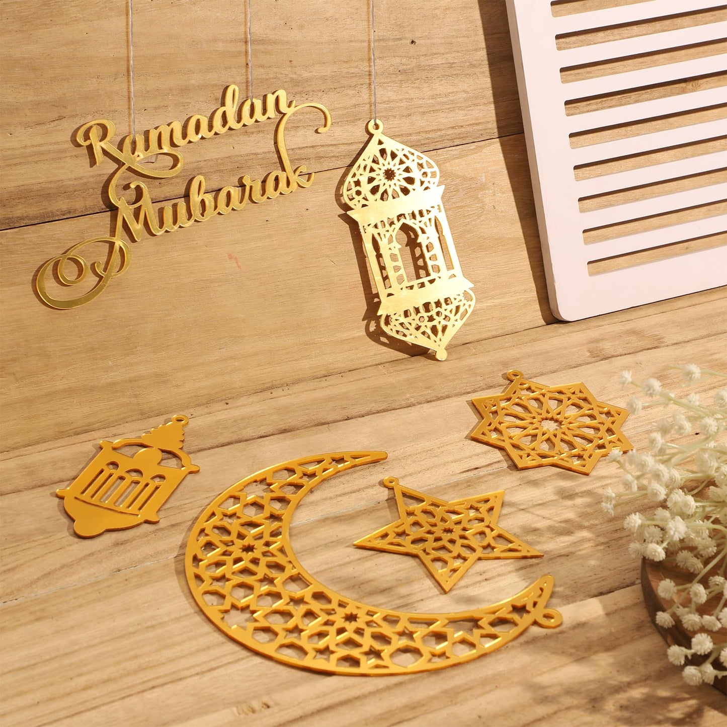 6pcs Ramadan Ornaments, Acrylic Ramadan Kareem Decoration Eid Mubarak Pendant Wind Light Moon Star Shaped Ramadan Decor for Hanging on Walls Windows Trees (Golden)