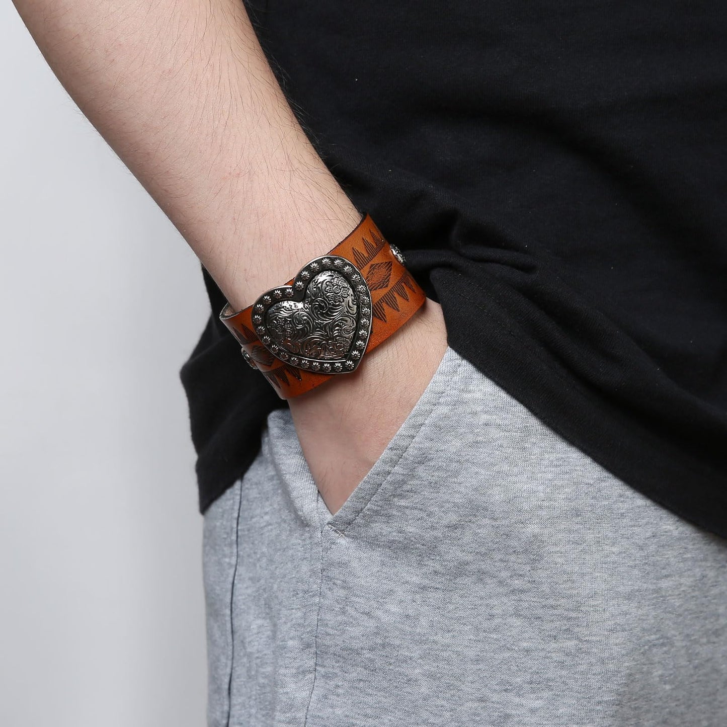 HZMAN Love Heart Leather Bracelets Punk Leather Cuff Bracelet for Men Women Adjustable Wide Wristband Bracelet Jewelry Gift