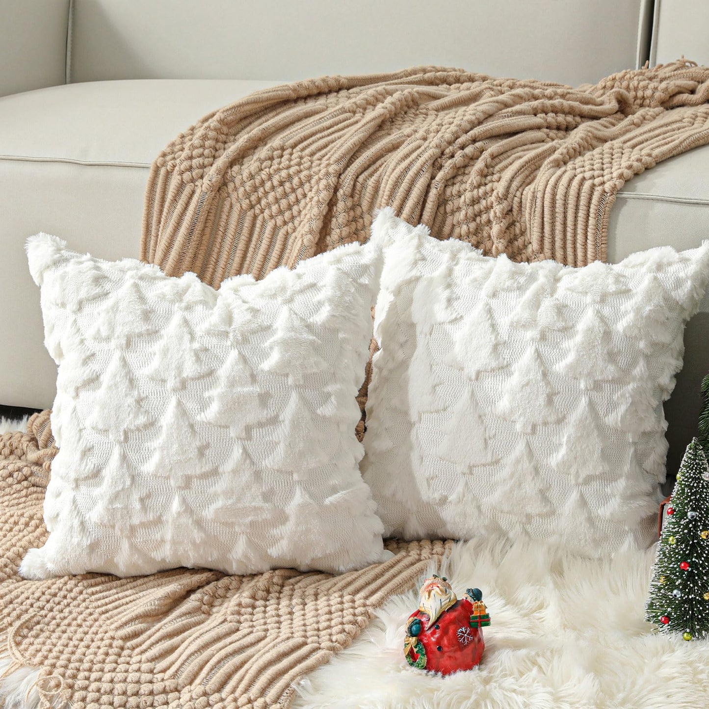 Lewondr Christmas Throw Pillow Cover 18x18, Set of 2 Super Soft Pillow Covers Velvet Christmas Tree Embroidery Decorative Throw Pillowcase for Living Room Bed Couch Sofa Car Home Decor, White