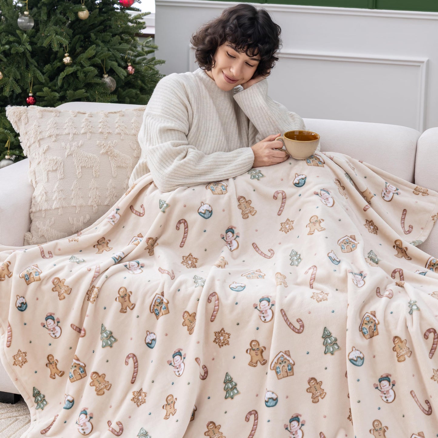 Sushing Christmas Printed Fleece Throw, Soft Plush Warm Festive, Cozy Couch Decor, 60"× 70", Confections