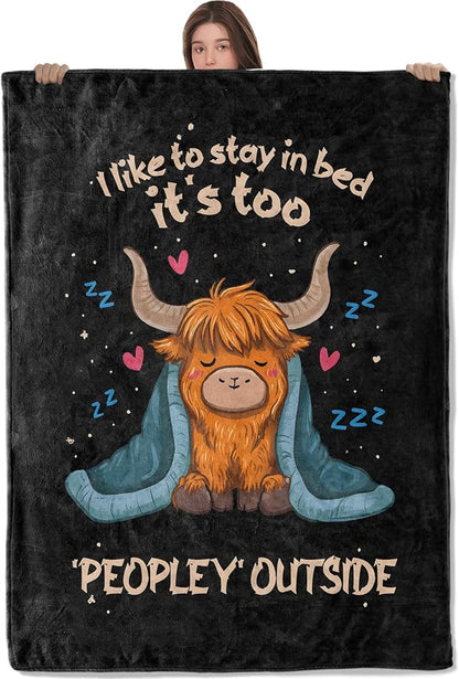 Cute Highland Cow Lightweight Throw Blanket, Cartoon Sleep Animal with Heart and Star, Warm Soft Cozy Flannel Blankets, Couch Dorm Home Decor All Season Use, 50x40in, Gifts for Girls Women