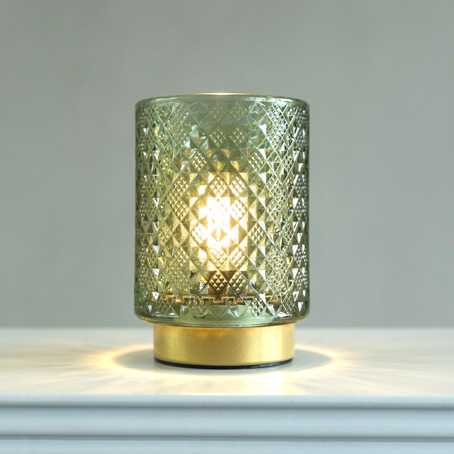 LUSHARBOR Battery Operated Lamp with Timer, Small Table Lamp for Shelf Decor, Glass Cordless Lamps Bedside Cozy Light for Living Room/Coffee Table/Entryway Diamond Design-Green
