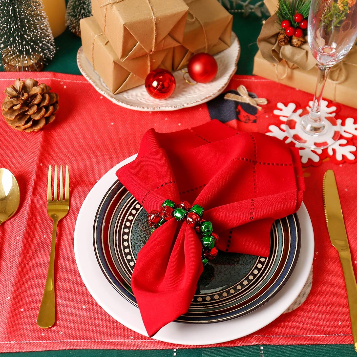 Getfitsoo Christmas Napkin Rings Set of 6, Thanksgiving Bells Napkin Rings with Green and Red Bell Metal Buckles for Christmas Table Decor, Weddings, Parties