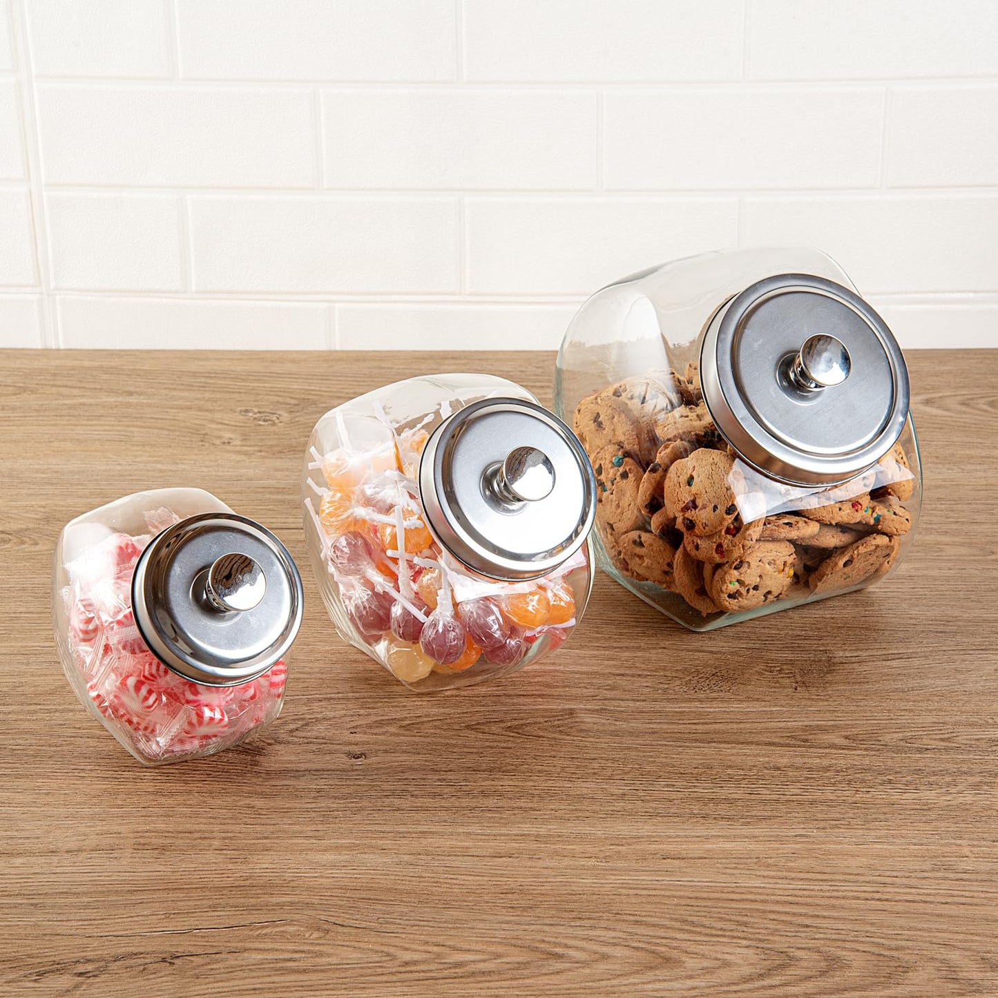 Restaurantware Vetri 0.3 Gallon Penny Jar 1 Durable Candy Jar - With Wide Spout Chrome Lid Clear Glass Cookie Jars For Kitchen Counter Dishwashable
