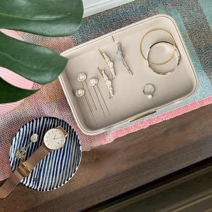 SANZIE Luxury Leather Tray Organizer Valet Tray Key Tray for Entryway Table Desktop Storage Catchall Tray Decorative Tray for Jewelry Keys Wallet Phone Watch (Metal Gilded, Grey)