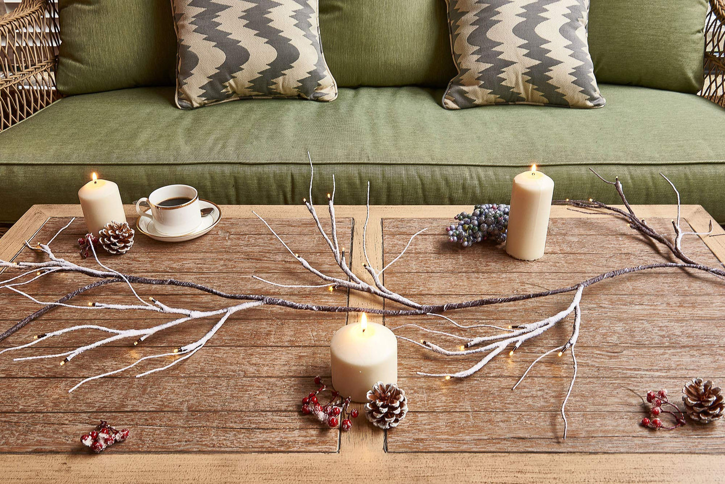 Hairui Lighted Garland Snow Flocked with Timer 6FT 48 LED Battery Operated Pre-lit Twig Vine Firepalce Mantle Table Winter Christmas Decoration Indoor Outdoor