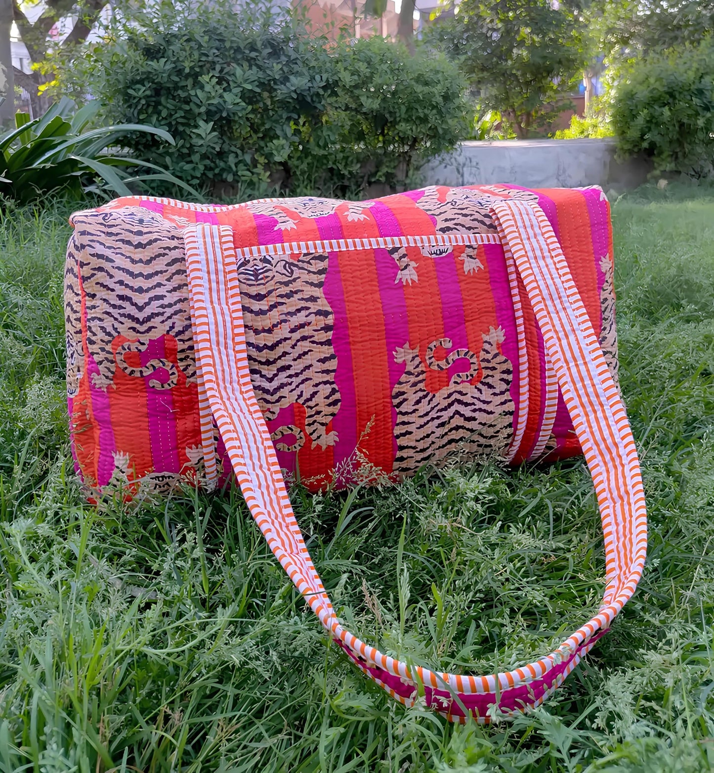 INDACORIFY Cotton Tiger Print Quilted Duffle Bags Large Size Beautiful Print Weekender Bags Handmade Shoulder Travel Overnight Trip Yoga Bag