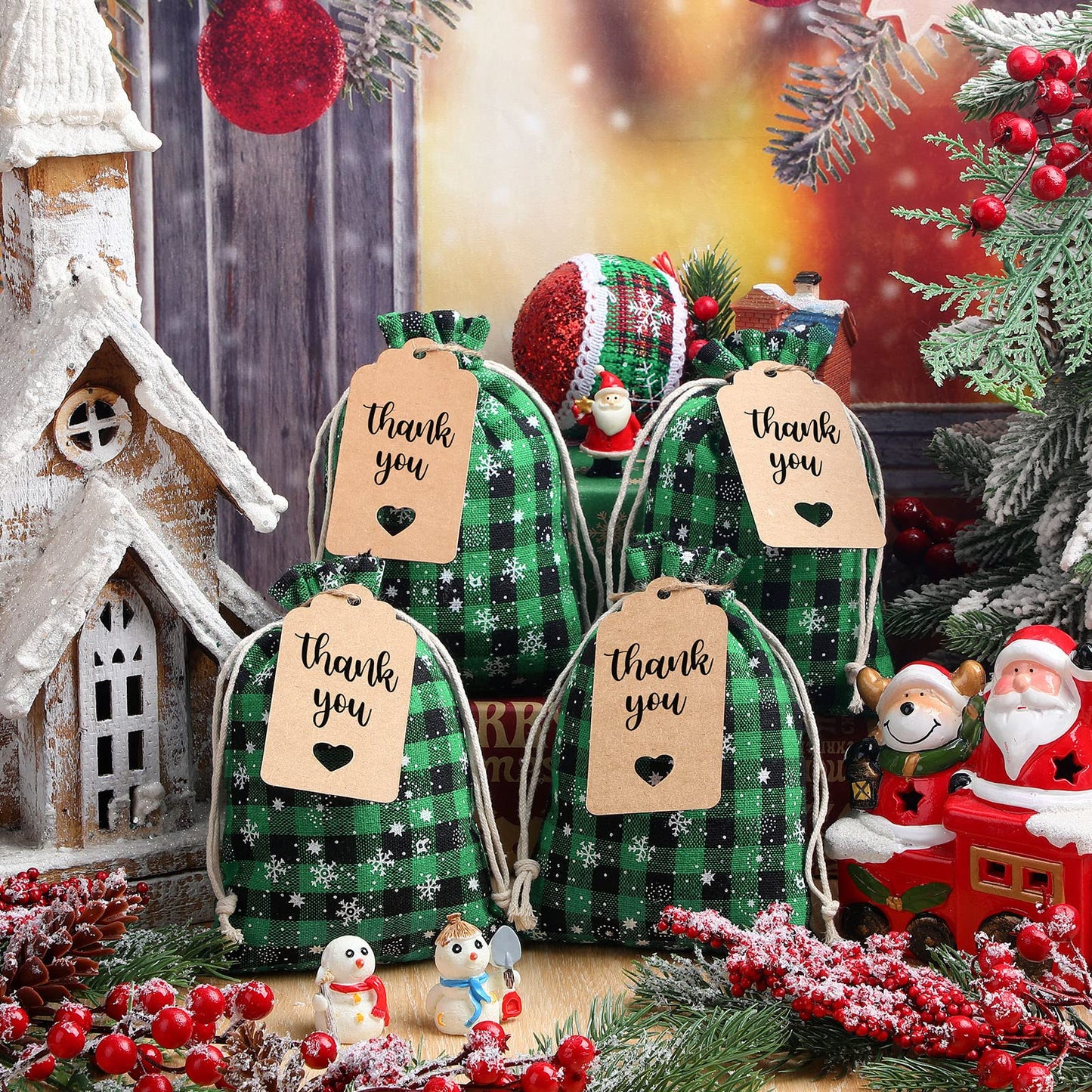 Shappy 48 Pcs Christmas Drawstring Bags Xmas Buffalo Plaid Burlap Candy Bags Linen Treat Sack Holiday Party Favor Christmas Sack Sachet with Cards and Rope(6 x 4 Inch,Black Green)