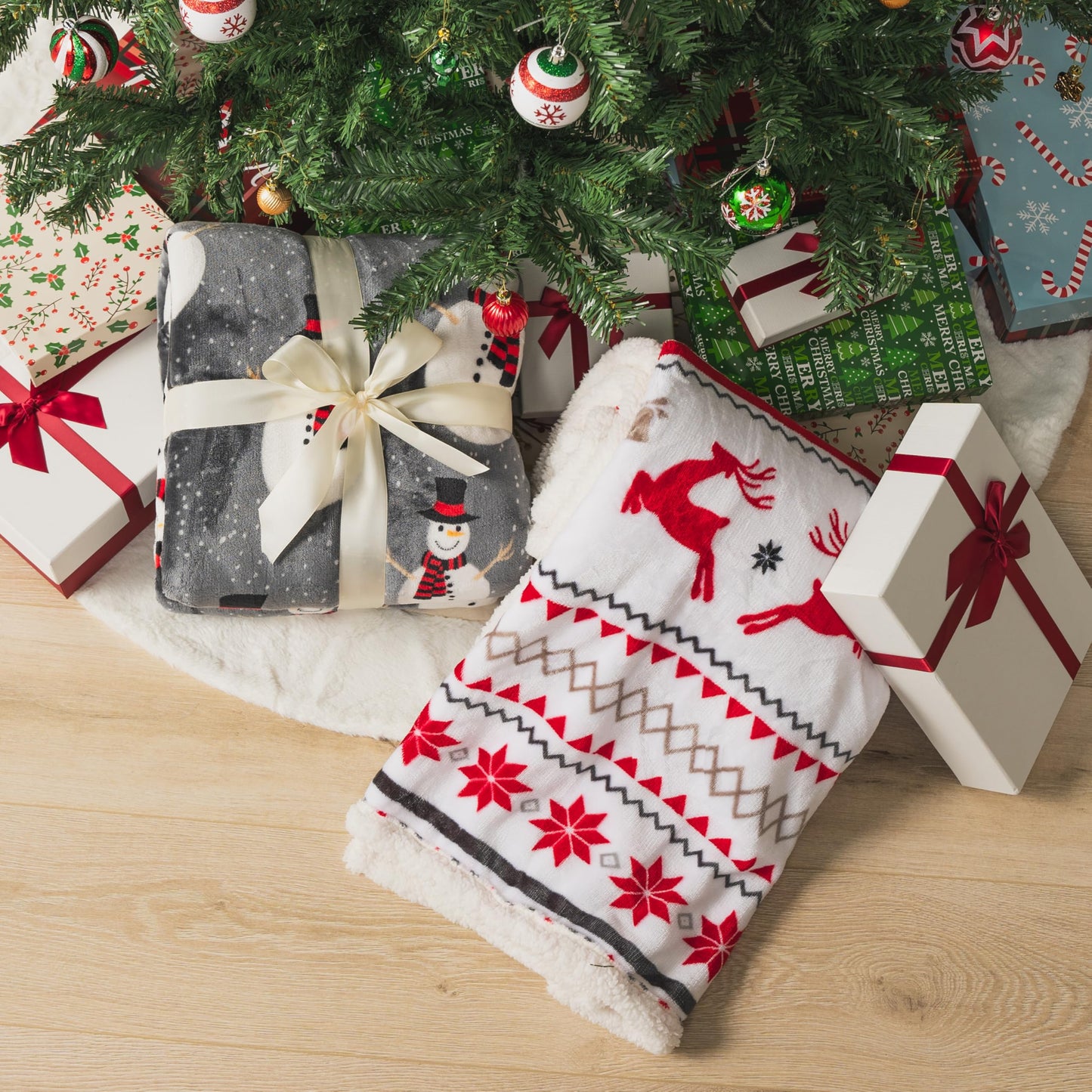 PAVILIA Premium Christmas Sherpa Throw Blanket, 50x60, Grey Snowman Cozy Fleece Holiday Blanket, Reversible Plush Winter Throw for Couch & Bed, Ultra Soft Warm
