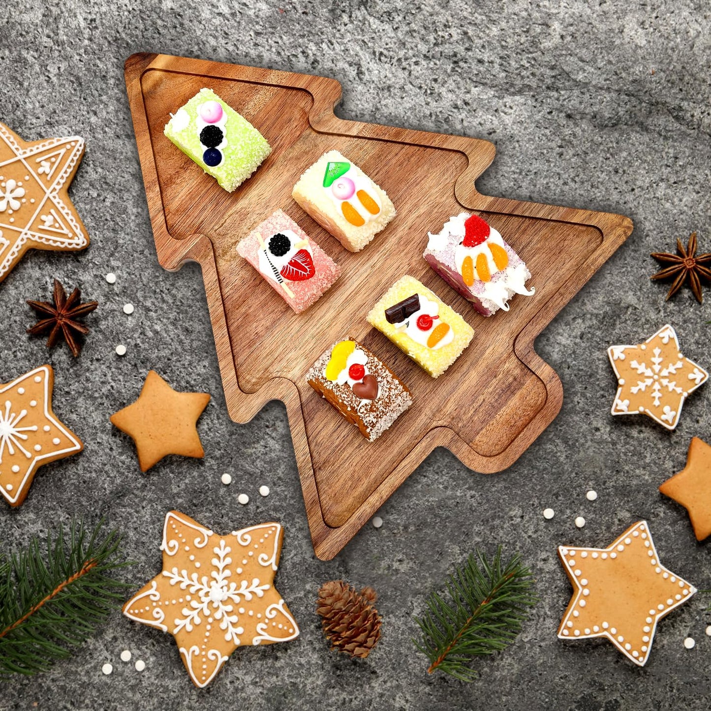 Acacia Wood Christmas Tree Tray Gift Ideas Decorative Xmas Platters Serving Dish Wooden Snack Charcuterie Board for Christmas Veggie Trays Food Cheese Boards Festive Plate Holiday Fruit Cookie Tray