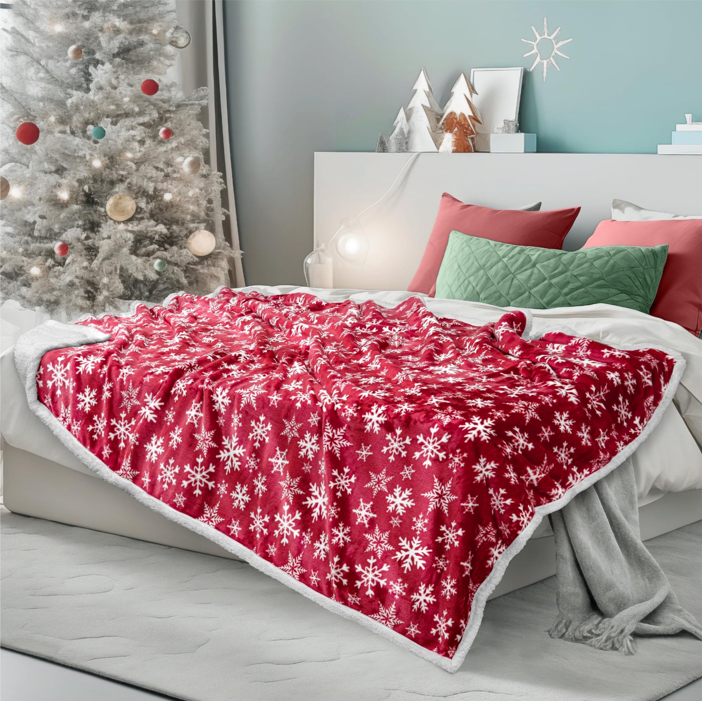 PAVILIA Red Snowflake Christmas Sherpa Throw Blanket, Ultra Soft Reversible Fleece Sherpa 50x60 Winter Blanket for Couch & Bed, Cozy Christmas Home Decor