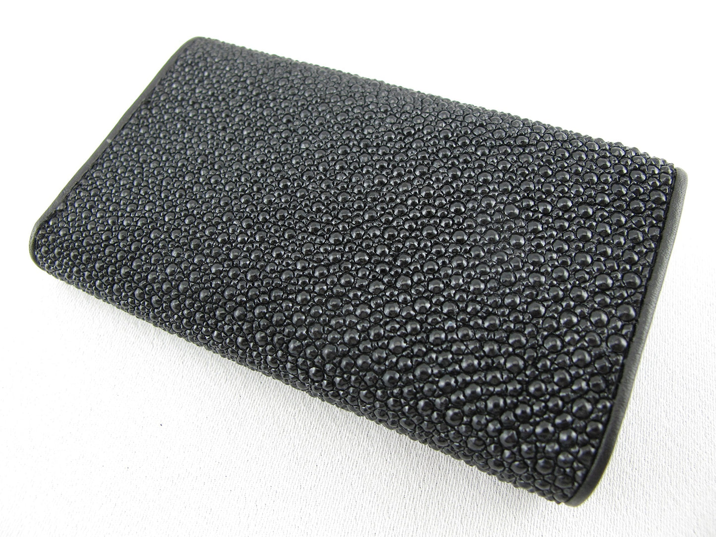 Pelgio Genuine Stingray Skin LeatherKeychain Key Holder Trifold Wallet Black (All Black)