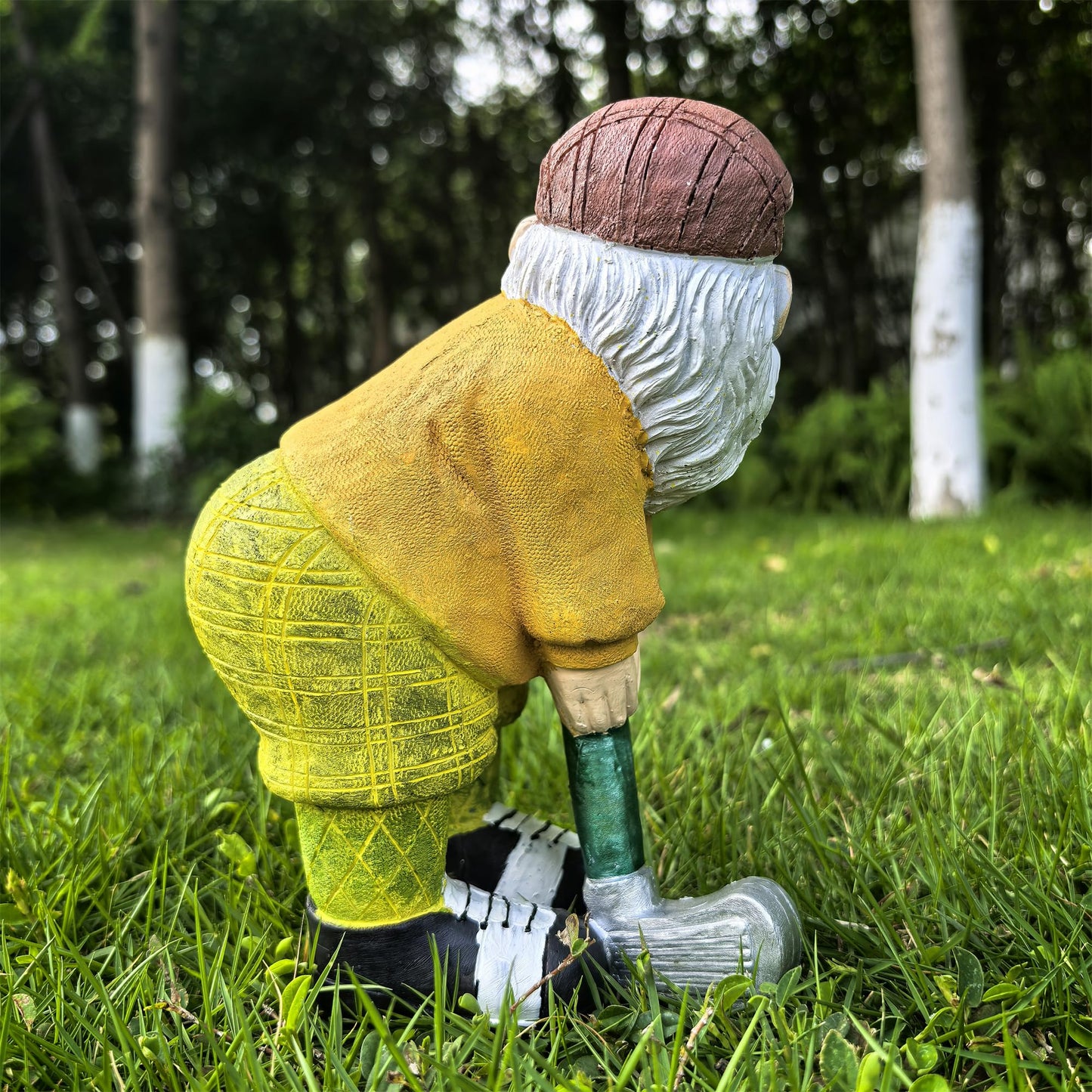 Ahbuohe Garden Golfing Gnome Statue Decorative, Adorable Flower Bed Decor Gnome Sculpture for Patio Lawn,Yard Patio Art Decor Dwarf Figurines Table Ornament