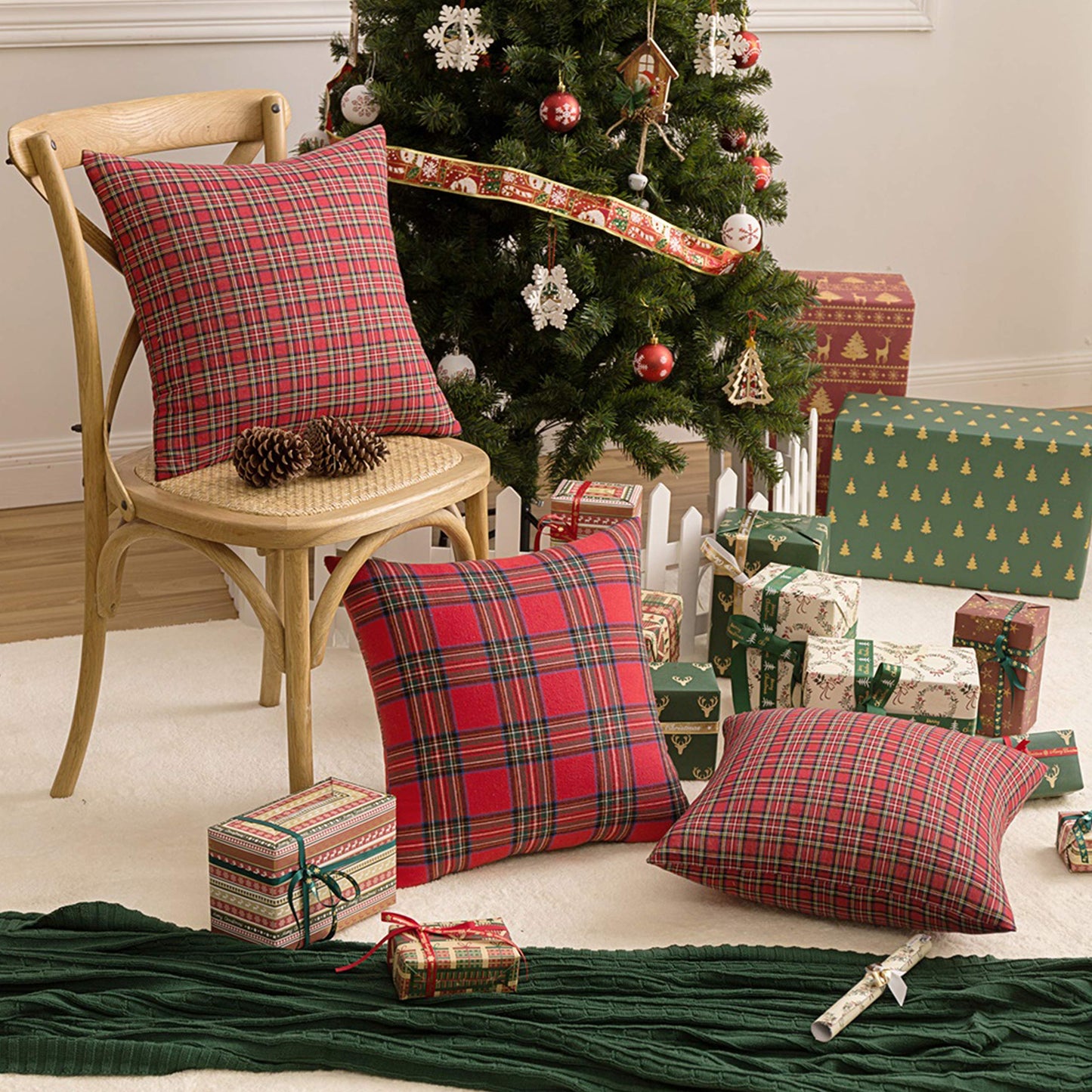 AQOTHES Pack of 2 Christmas Plaid Decorative Throw Pillow Covers Scottish Tartan Cushion Case for Farmhouse Home Holiday Decor Red and Green, 20 x 20 Inches