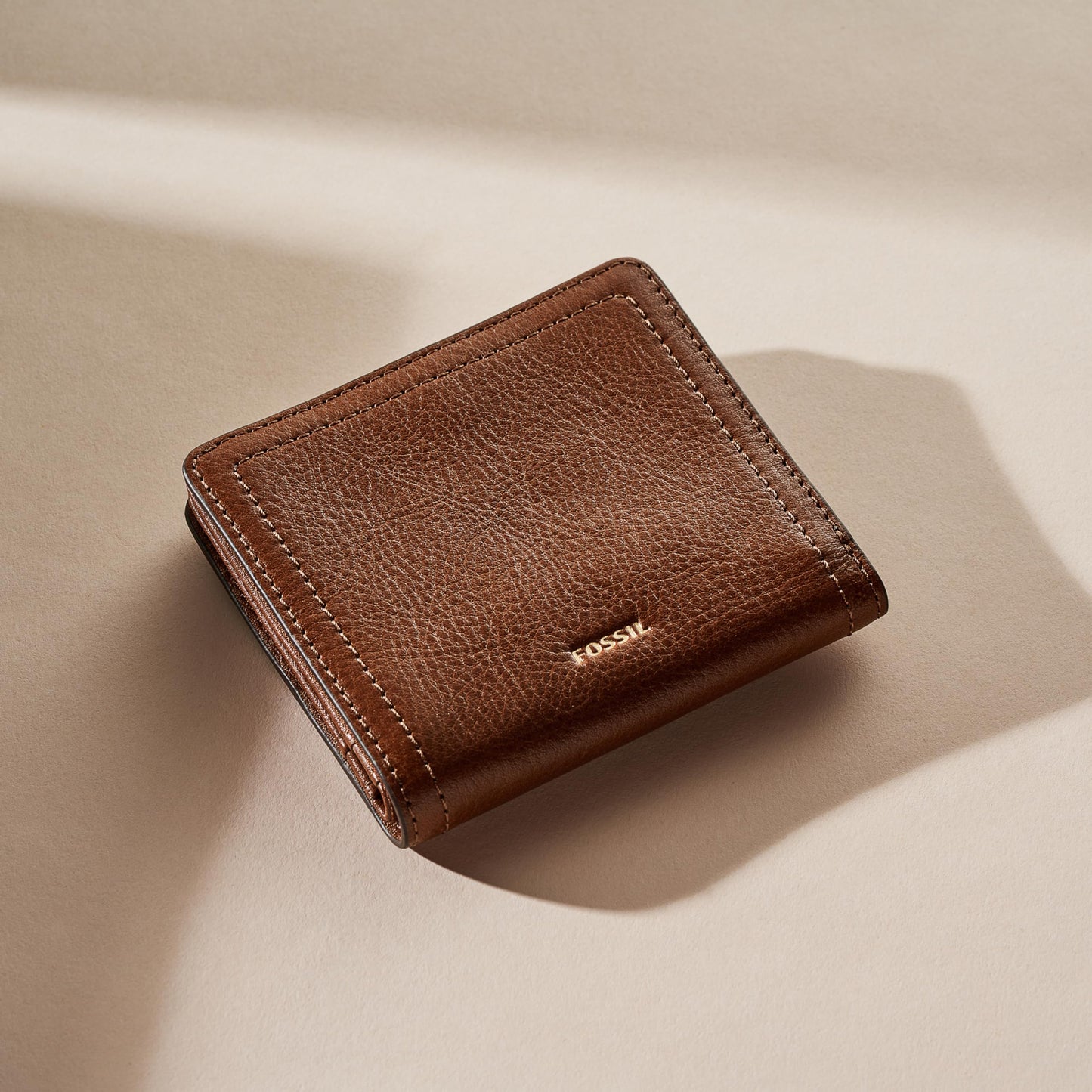 Fossil Women's Wallet, Logan Leather Wallet RFID Blocking Small Bifold, Brown