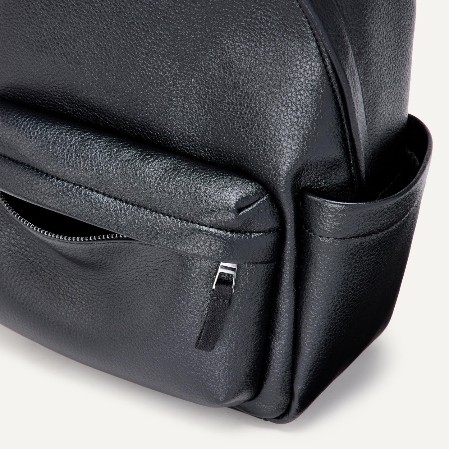 Amazon Essentials Women's Faux Leather Small Backpack Bag, Black, One Size