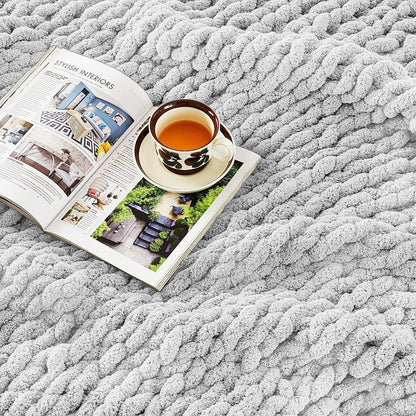 Ultra Soft Chunky Knit Throw Blanket 50x70 Hand Knitted Warm Chenille Throw Blanket, Home Decor Soft Thick Yarn Cable Knit Blanket Breathable Fleece Banket Christmas for Couch Bed Sofa Best Gift