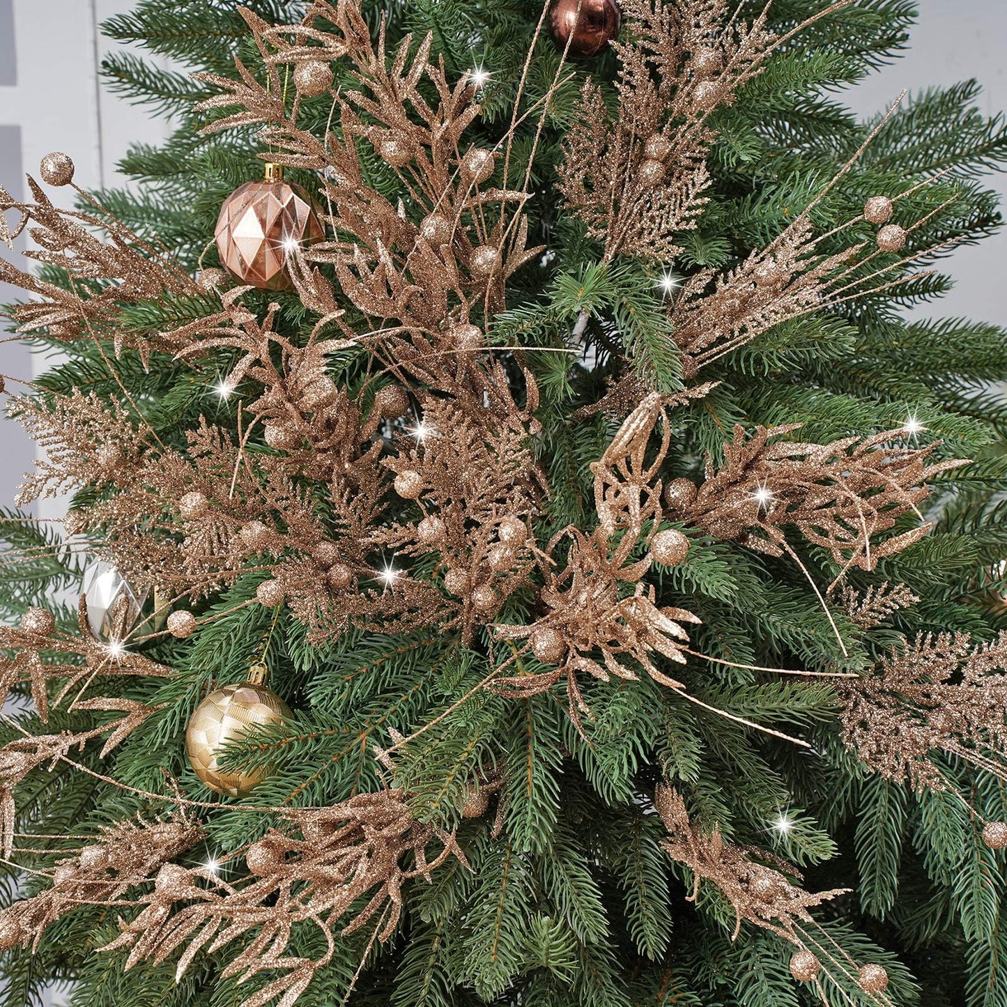 16 Pcs Glitter Christmas Picks Branches Artificial Christmas Berry Decoration Stems Pine Needles Floral Twig Spray for Xmas Tree Xmas Vase Filler Ornaments DIY Wreath Garland Holiday Decor(Champagne)