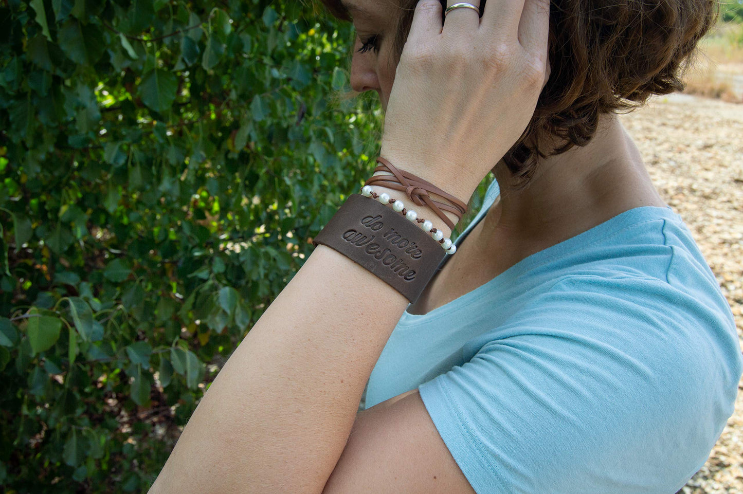 Realeather C4138-08 Medium Leather Wristbands with Snap Closure, Medium, Natural, 8-Pack