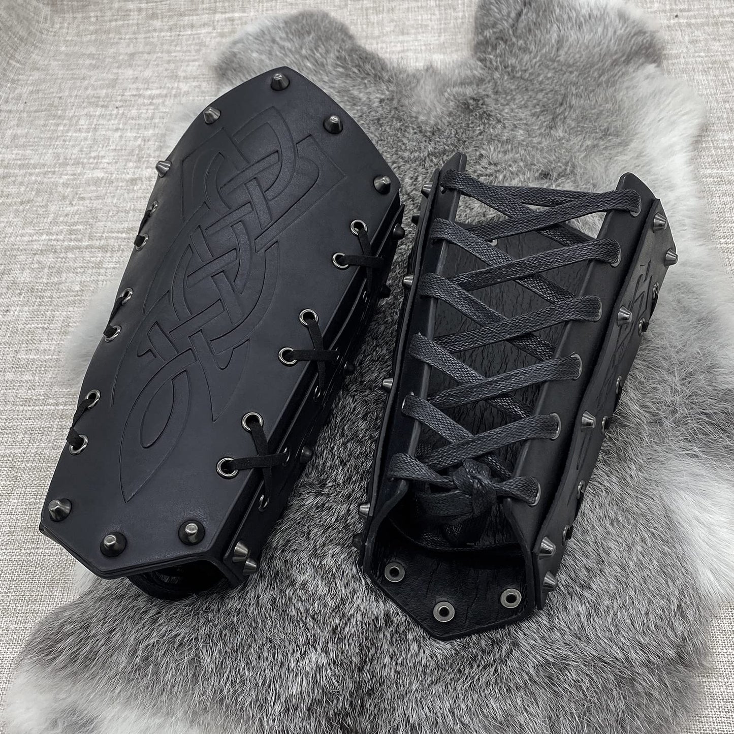 HiiFeuer Medieval Embossed Arm Bracers, Retro Faux Leather Knight Arm Gauntlets, Vintage Renaissance Arm Guards (Black A)