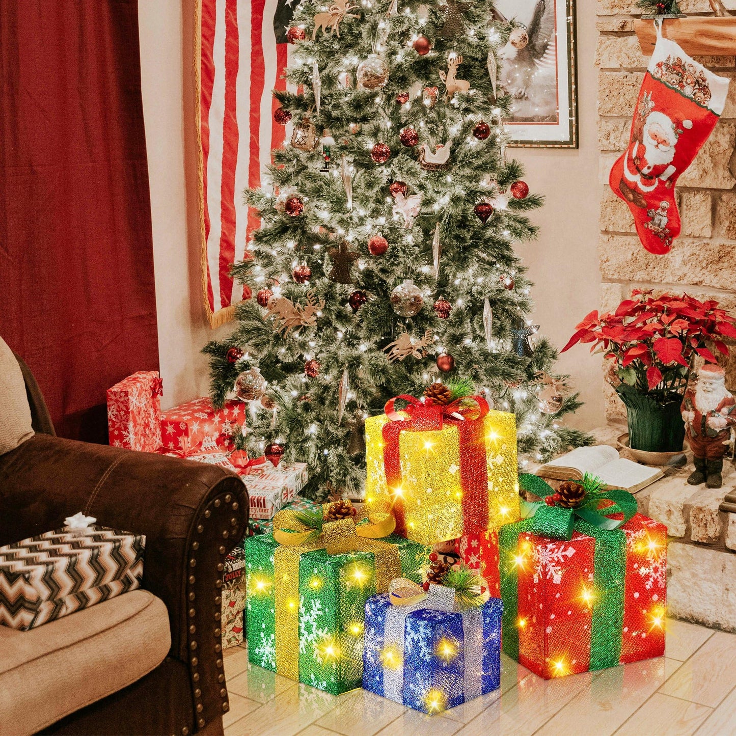 Set of 4 Christmas Lighted Gift Boxes with Plug, Pre-lit LED Light Up Present Boxes for Xmas Tree Porch Decor, Christmas Decorations Indoor Outdoor