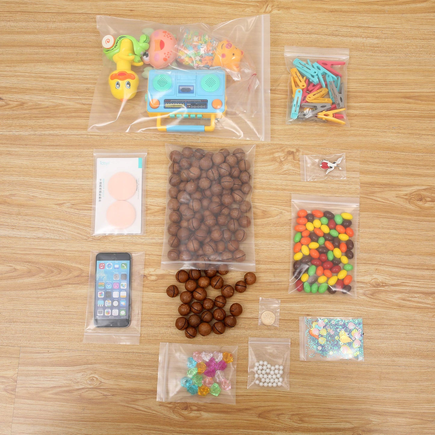 100 Pack 8" x 10" Thick 2.4Mil Clear Zip Seal Lock Poly Bags Reclosable Zip Plastic Bag Durable Envelopes Photos Cards Snack Zipper Bags