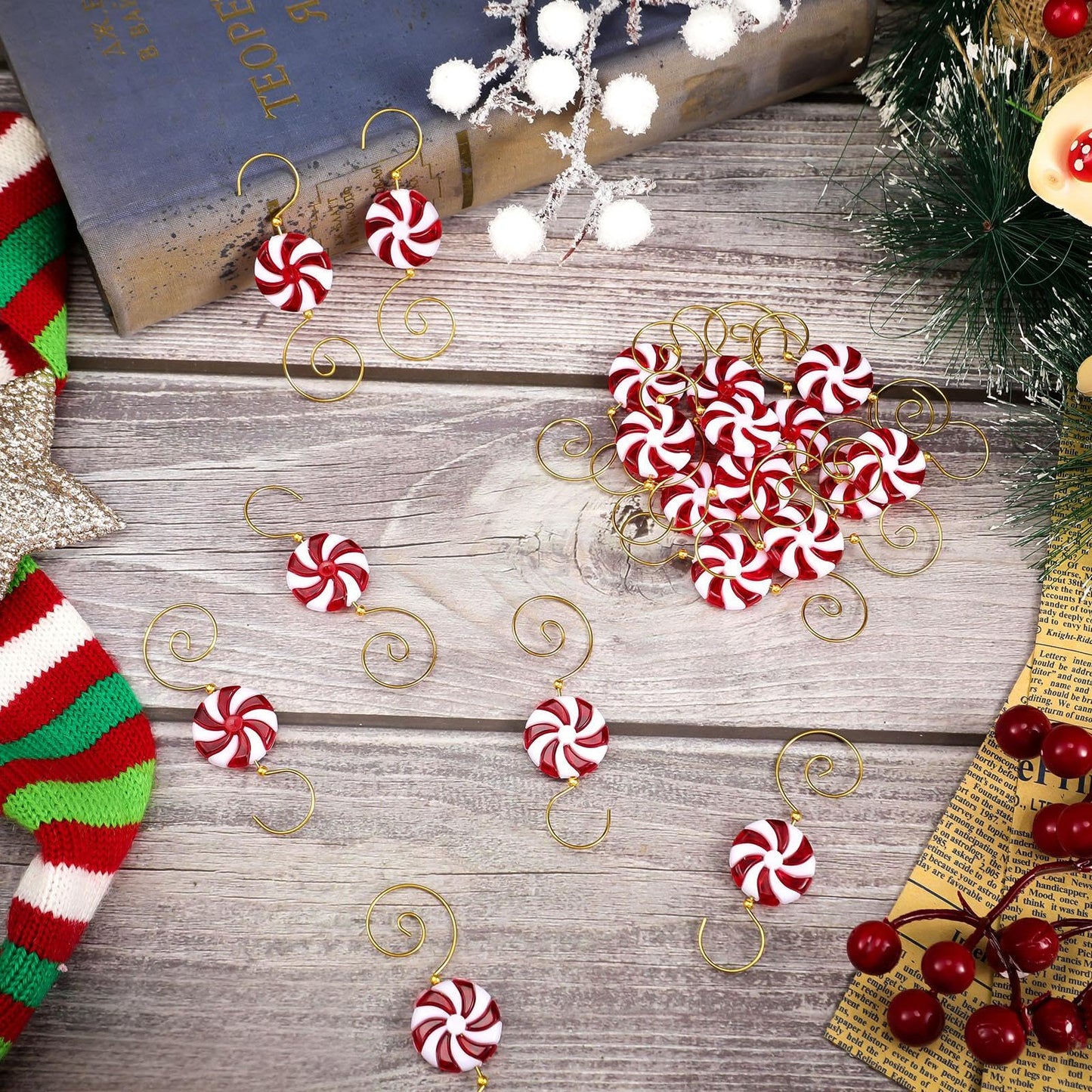 Hotop 20 Pieces Christmas Ornament Hooks Candy Ornament Hooks Candy Bead Wire Hangers Tree Decorating Hangers Decor for Christmas Tree Decoration