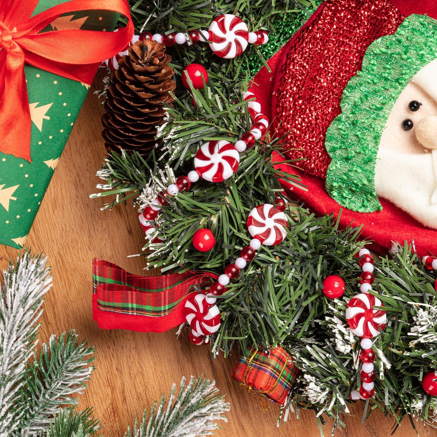Christmas Candy Garland, Red Christmas Tree Bead Garlands Xmas Decorations Hanging Peppermint for Party Wreaths Home Fireplace Ornaments (10 Feet)