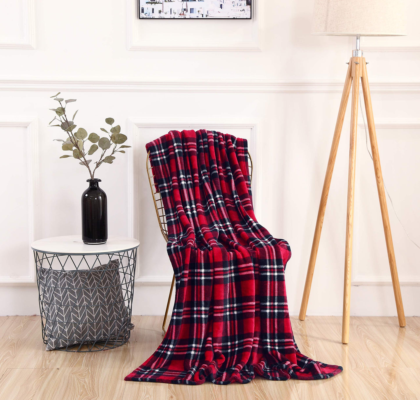 Elegant Comfort Velvet Touch Ultra Plush Christmas Holiday Printed Fleece Throw/Blanket-50 x 60inch, (Plaid)