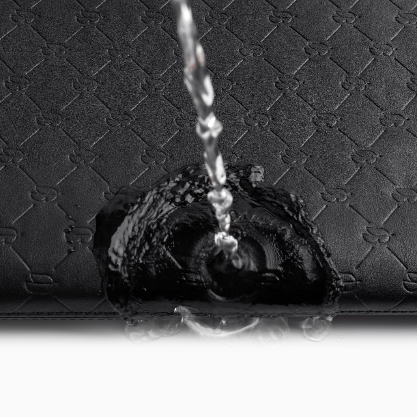 Comfyable x Edition Faux Leather Laptop Sleeve 13 14 Inch, Compatible with 13" MacBook Air M5 & 14" MacBook Pro M5 Pro/Max 2026, Mac Travel Case with a Front Zip Pocket for Men Women, Black