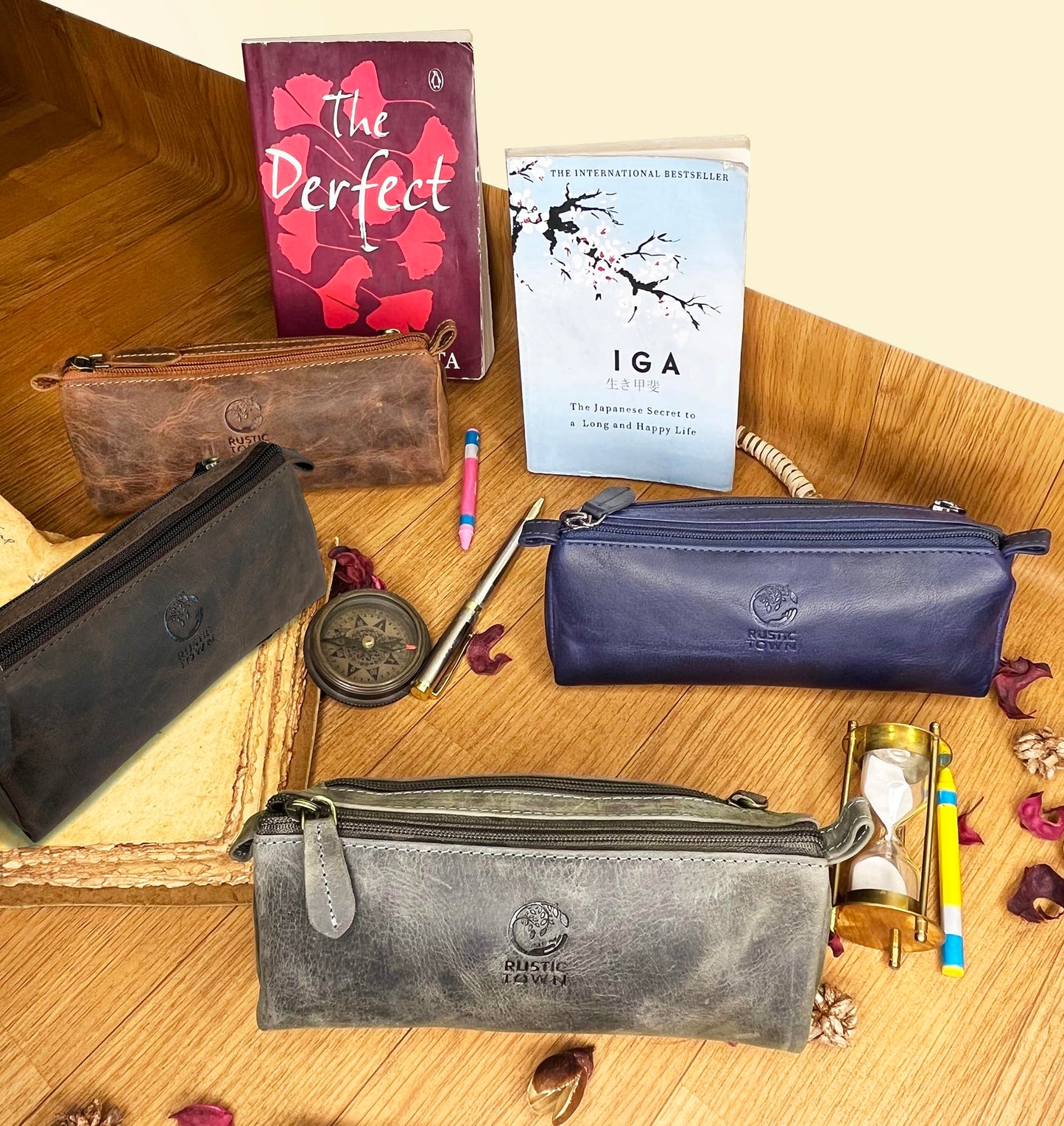 RUSTIC TOWN Leather Pencil Case - Handcrafted Zippered Stationery Bag, Marker Pen Pouch for Work & Office - Multi-Purpose Travel Organizer for Men & Women