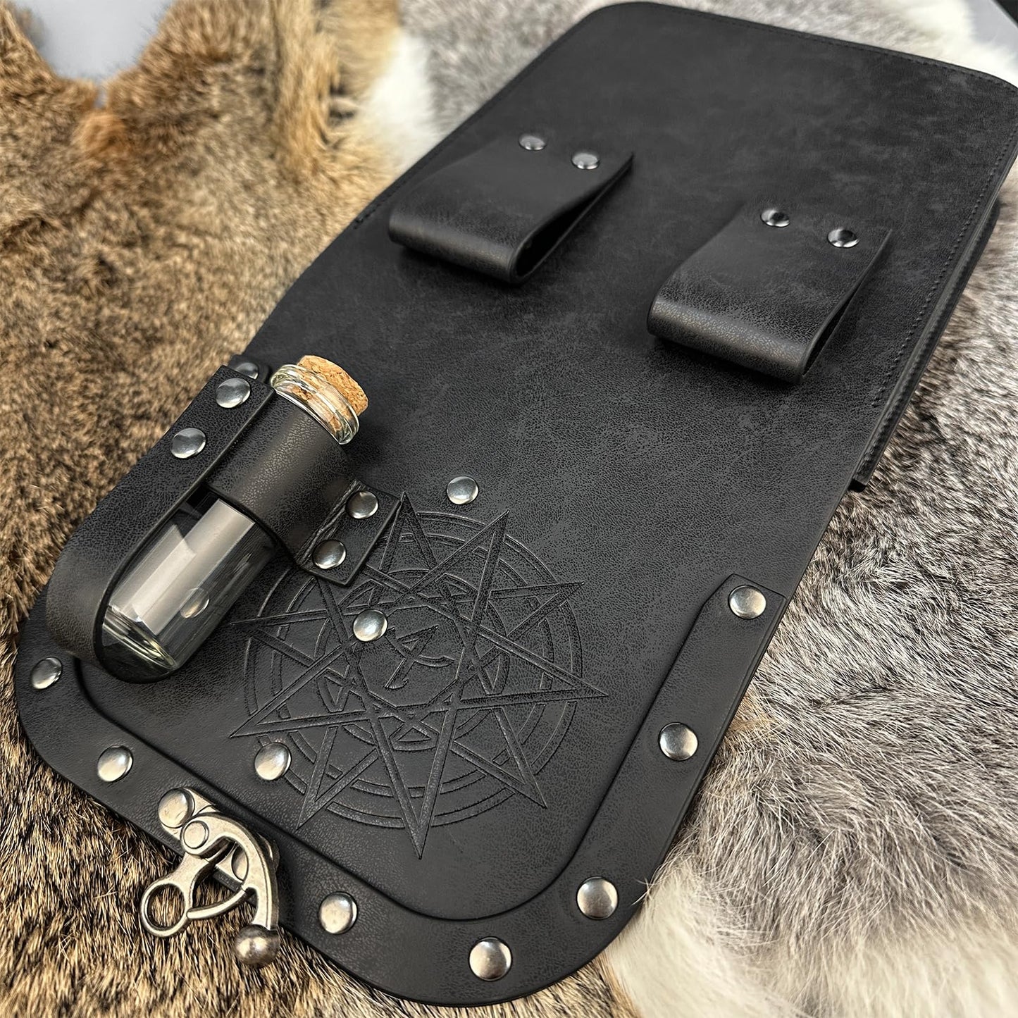 HiiFeuer Medieval Alchemy Faux Leather Belt Bag with Cork Potion Vials, Fantasy Wizard Waist Pouch Side Pack for Halloween (Black C)