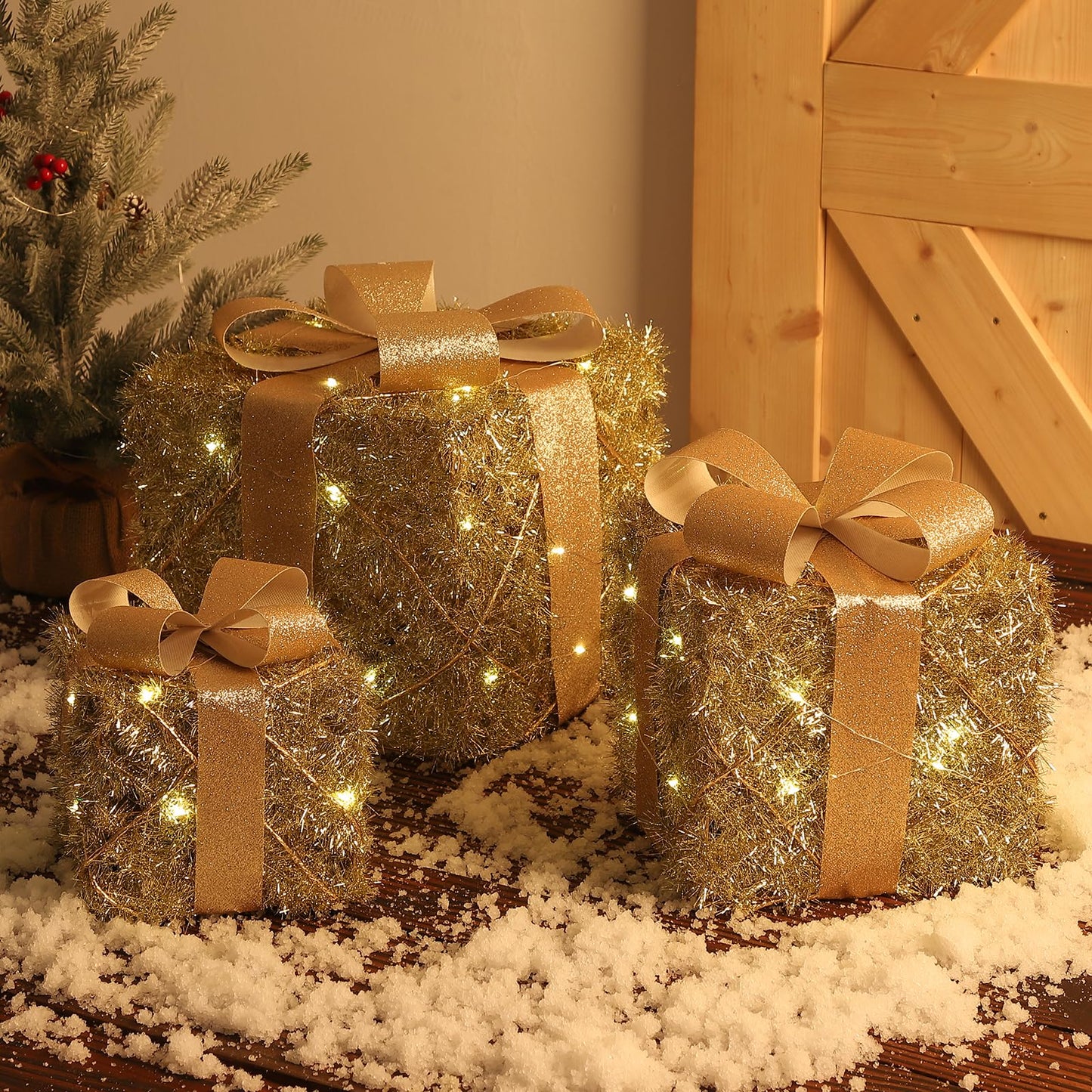 Garveehome Set of 3 Christmas Lighted Gift Boxes, Pre-Lit Gift Present Boxes with Ribbons and Bows, Light Up Xmas Ornaments for Indoor Outdoor Christmas Tree, Home, Yard, Lawn, Gold