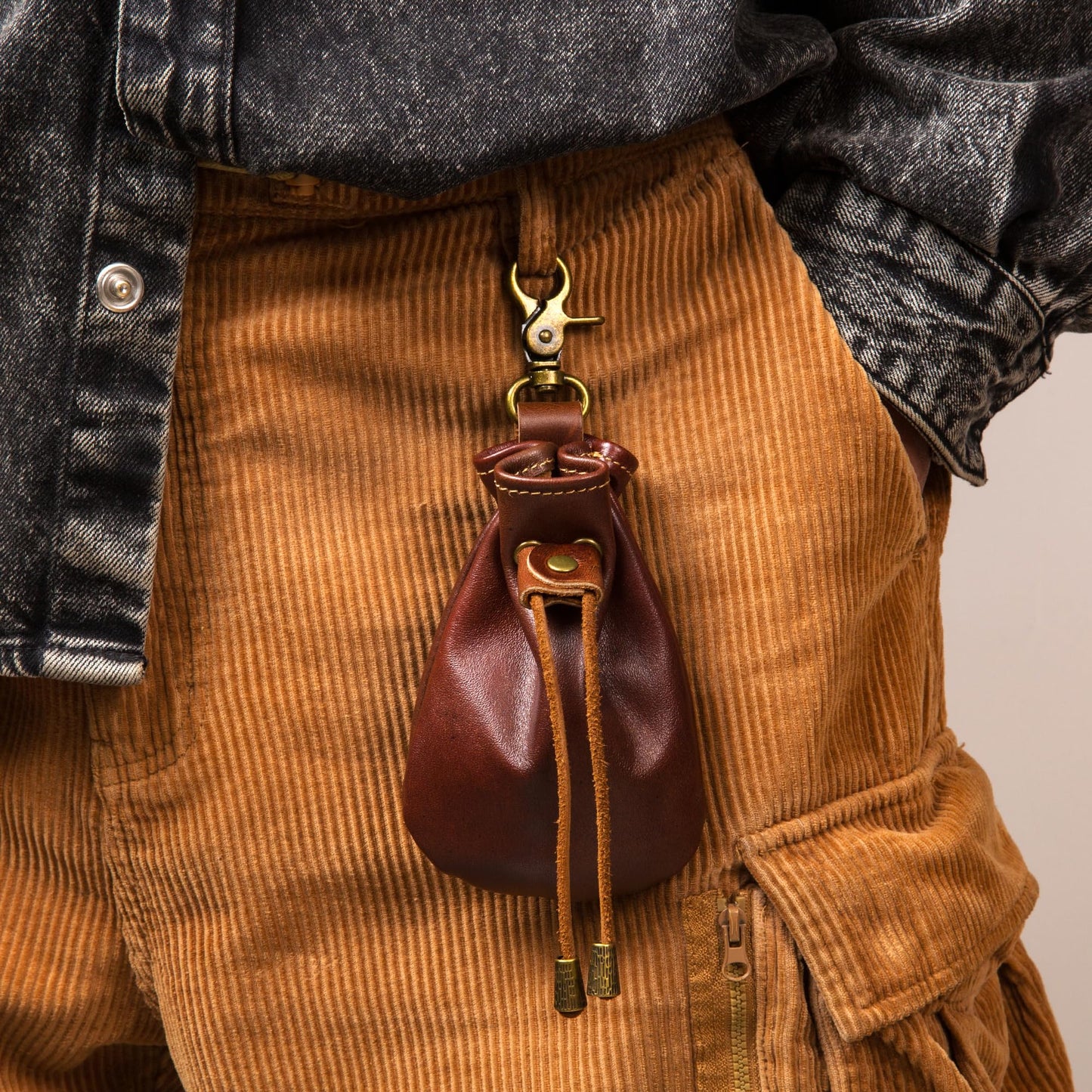 CHULEAG Vintage Medieval Drawstring Belt Pouch, FULL-GRAIN Leather, handmade, portable coin&dice purse with keychain. (Big)