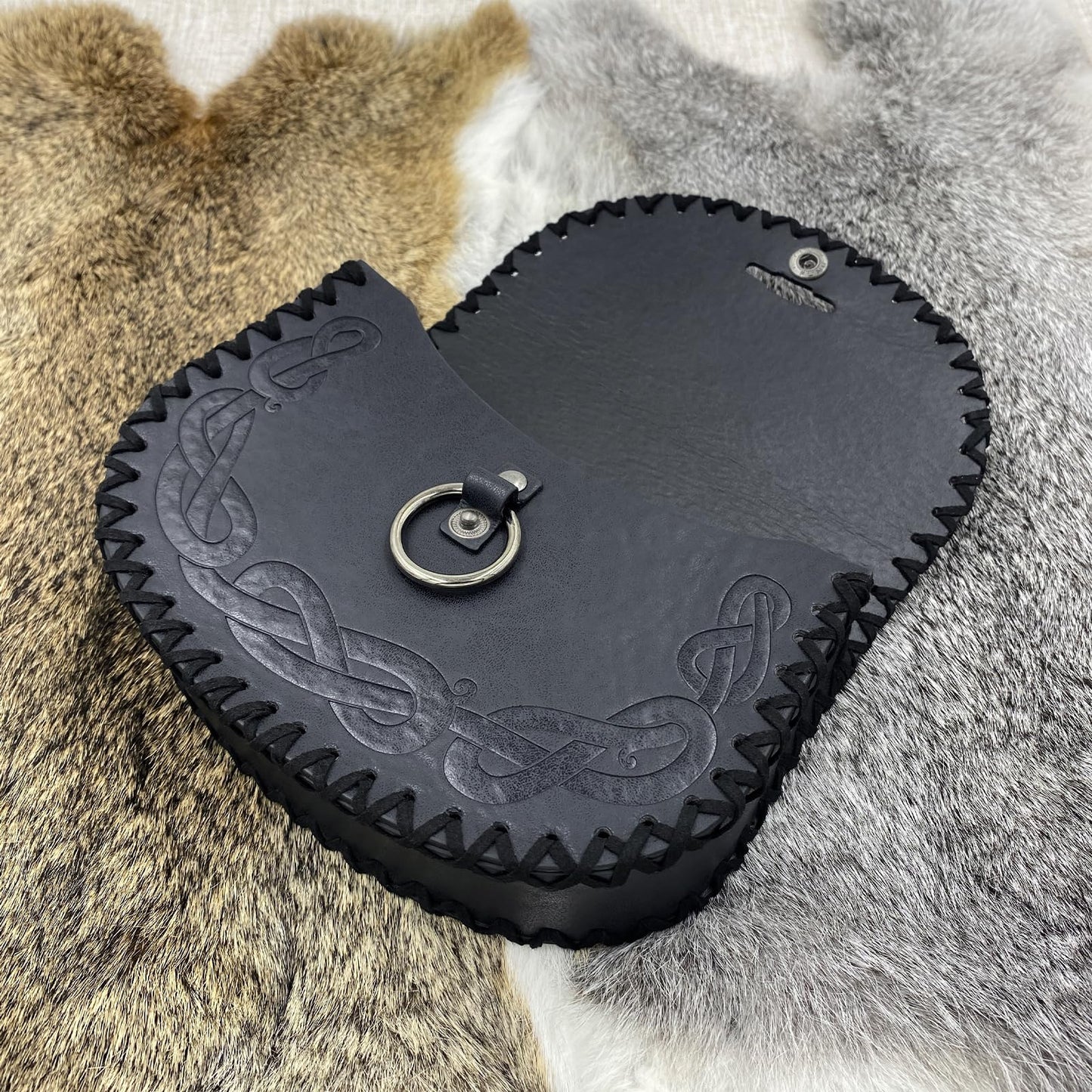 HiiFeuer Medieval Embossed O Ring Belt and Viking Embossed Belt Bag Set for LARP (Black)