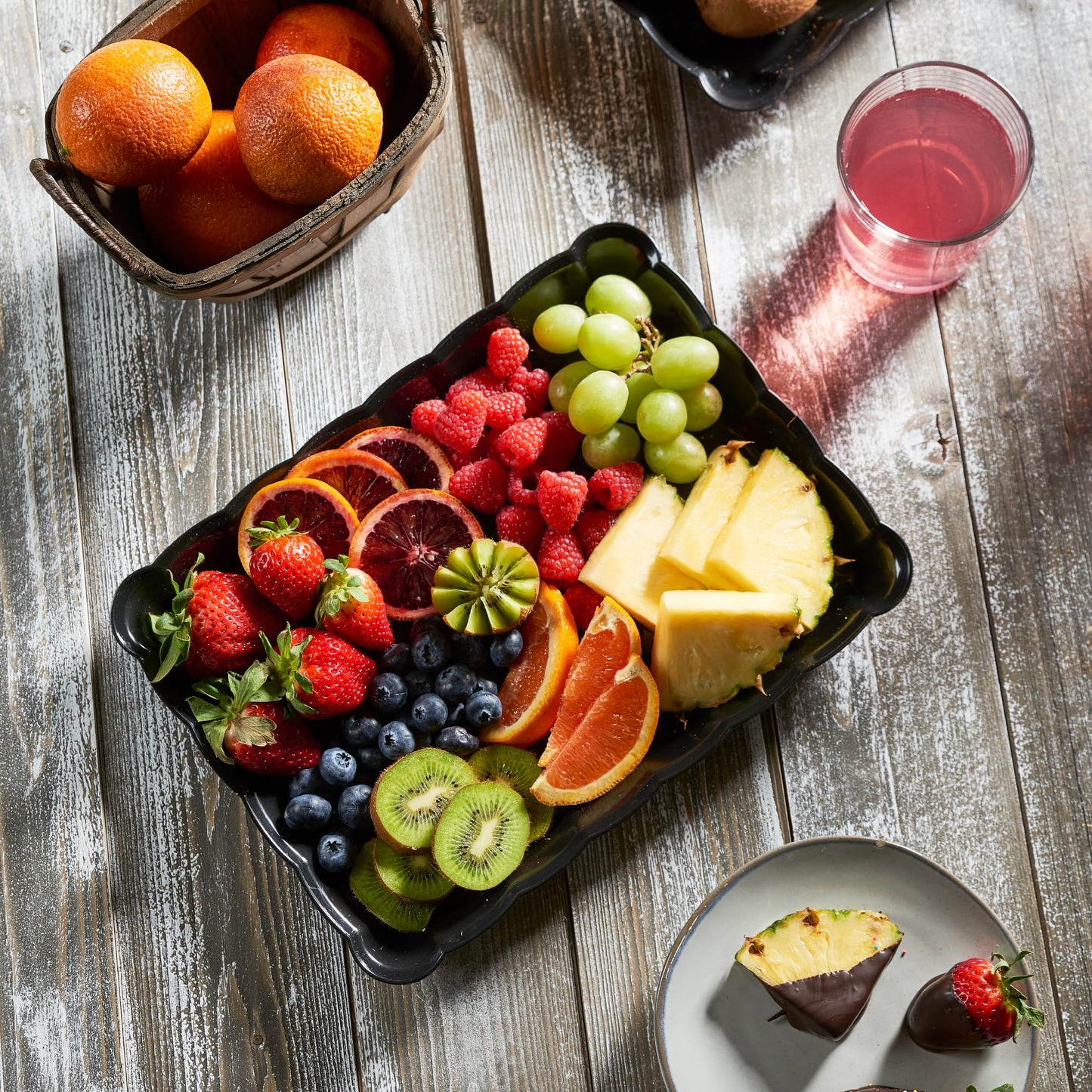 Plasticpro Plastic Serving Trays - Serving Platters Rectangle 9X13 Disposable Party Dish 4 Black Trays
