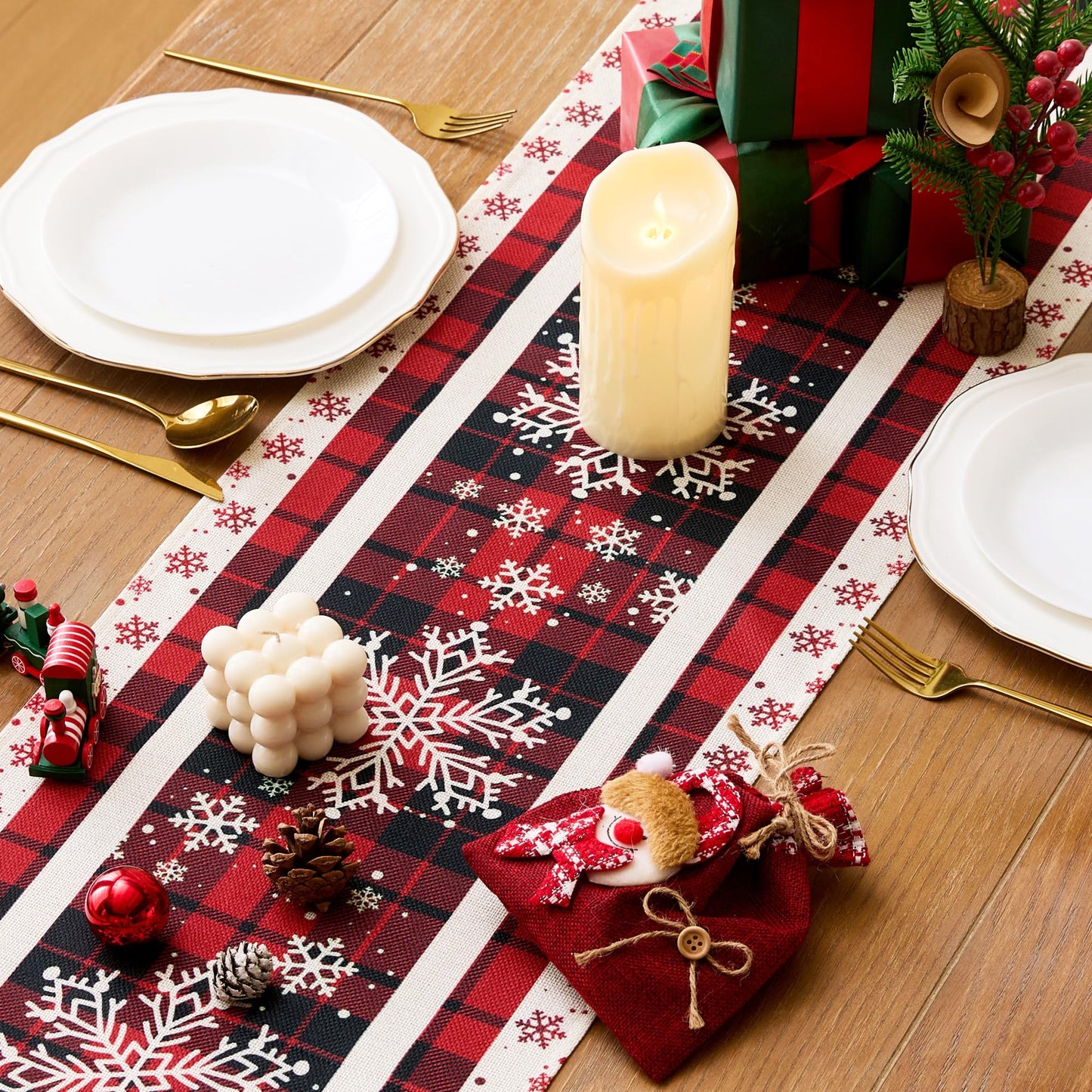 YATOJUZI Snowflake Table Runner - Christmas Red and Black Buffalo Plaid Table Runner Home Kitchen Dining Table Centerpieces Decorations for Christmas Xmas Holiday Party Decor 13"×72"