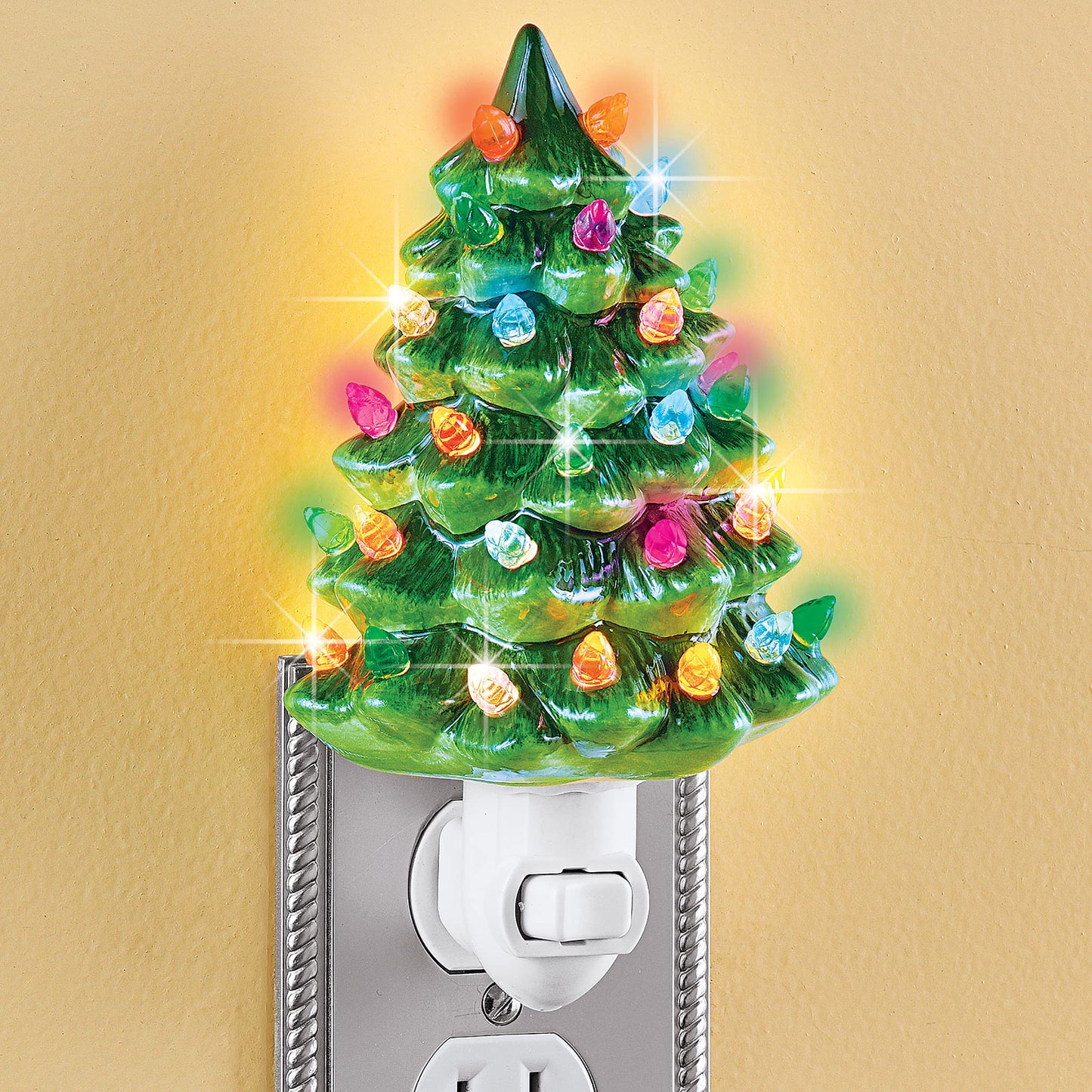 Collections Etc Ceramic Christmas Tree Night Light - 6"H, Nostalgic, Decorative Bathroom Decoration, Green