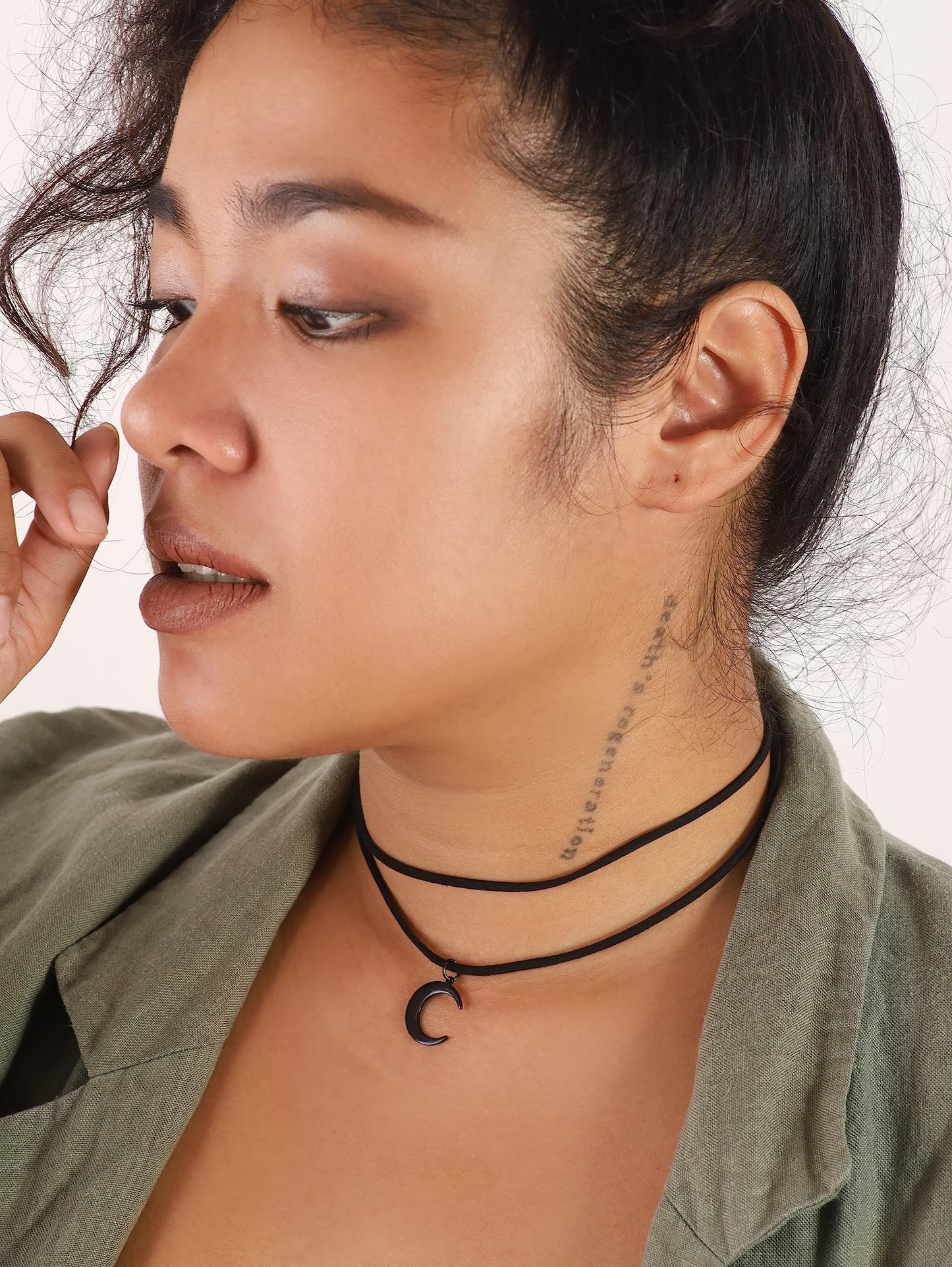 Sacina Gothic Boho Layered Black Crescent Moon Choker, Moon Necklace for Women, Gothic Emo Grunge Necklace, Goth Jewelry, Christmas Jewelry Gift for Women