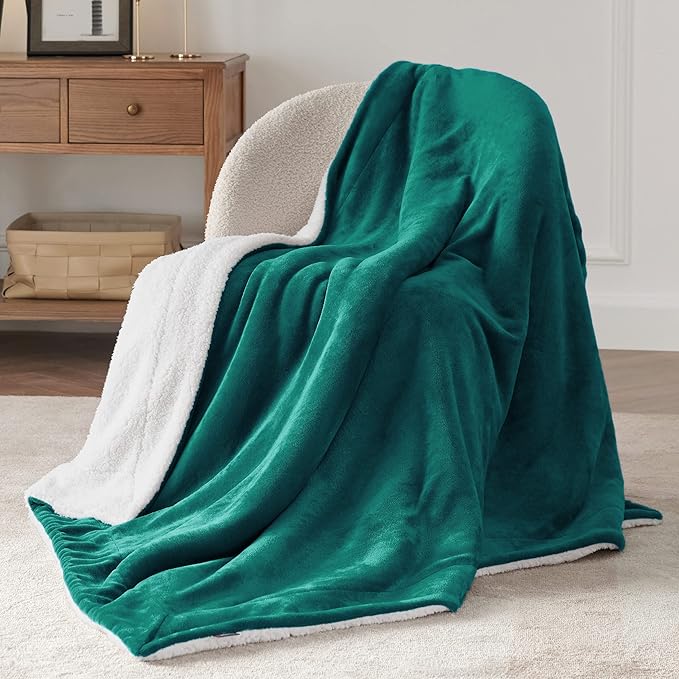 Bedsure GentleSoft Sherpa Fleece Throw Blanket for Couch - Thick and Warm, Soft Fuzzy Plush Throw Christmas Blanket for Winter, Forest Green, 50x60 Inches