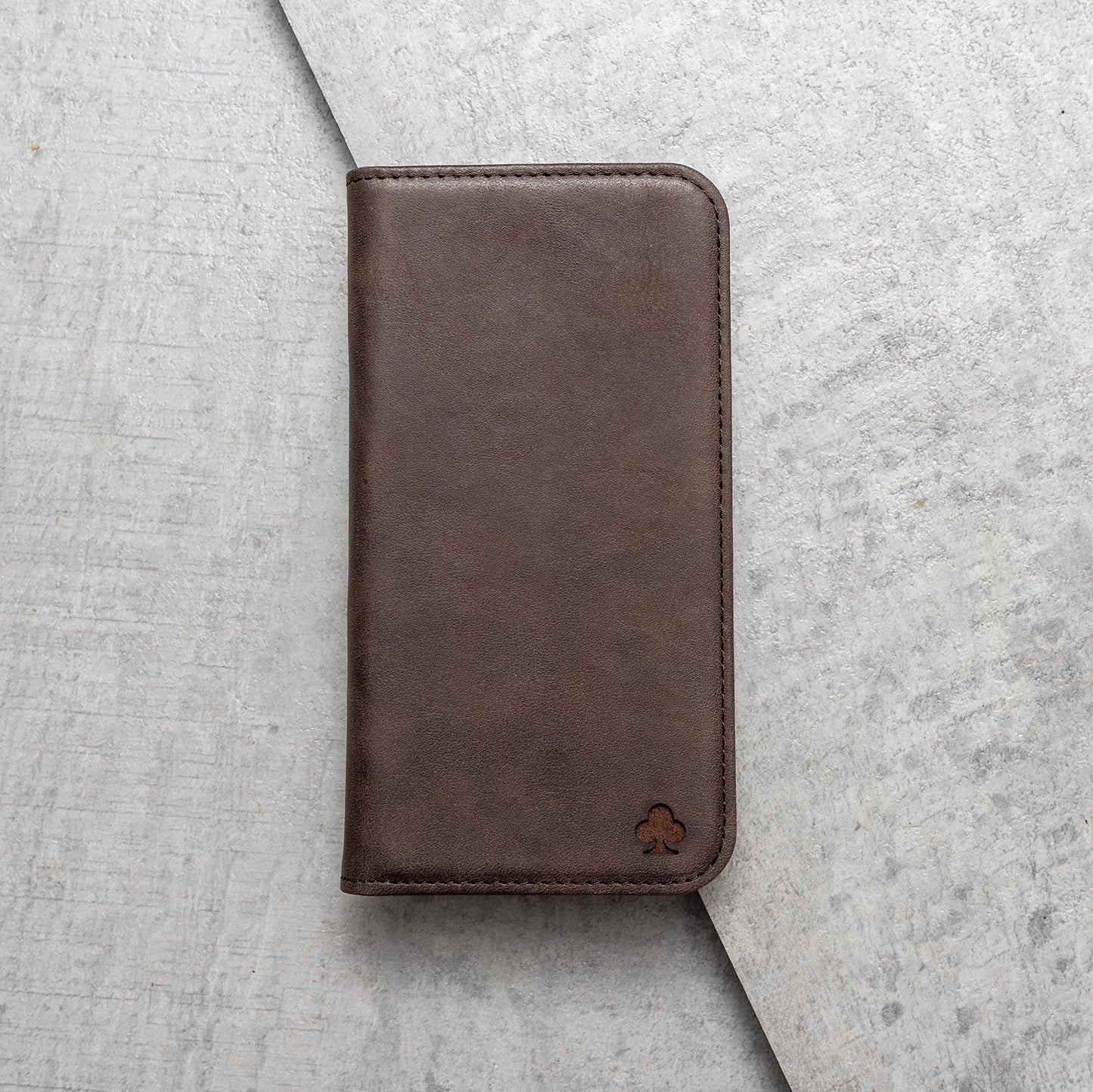 Porter Riley - Leather Case for iPhone SE 2022/20 and iPhone 8 / iPhone 7. Premium Genuine Leather Stand/Cover/Wallet/Flip Case with Card Slots & Horizontal Stand (Chocolate Brown)